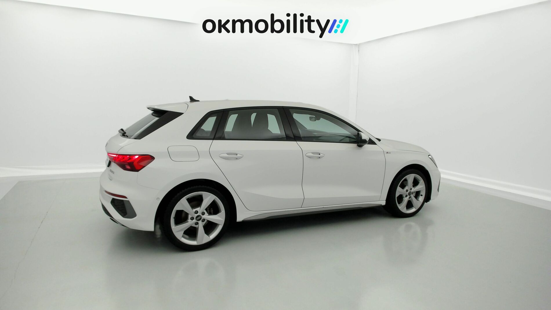 audi a3 sportback s line 35 TFSI 150 STRONIC 2023 ibis weiss 12
