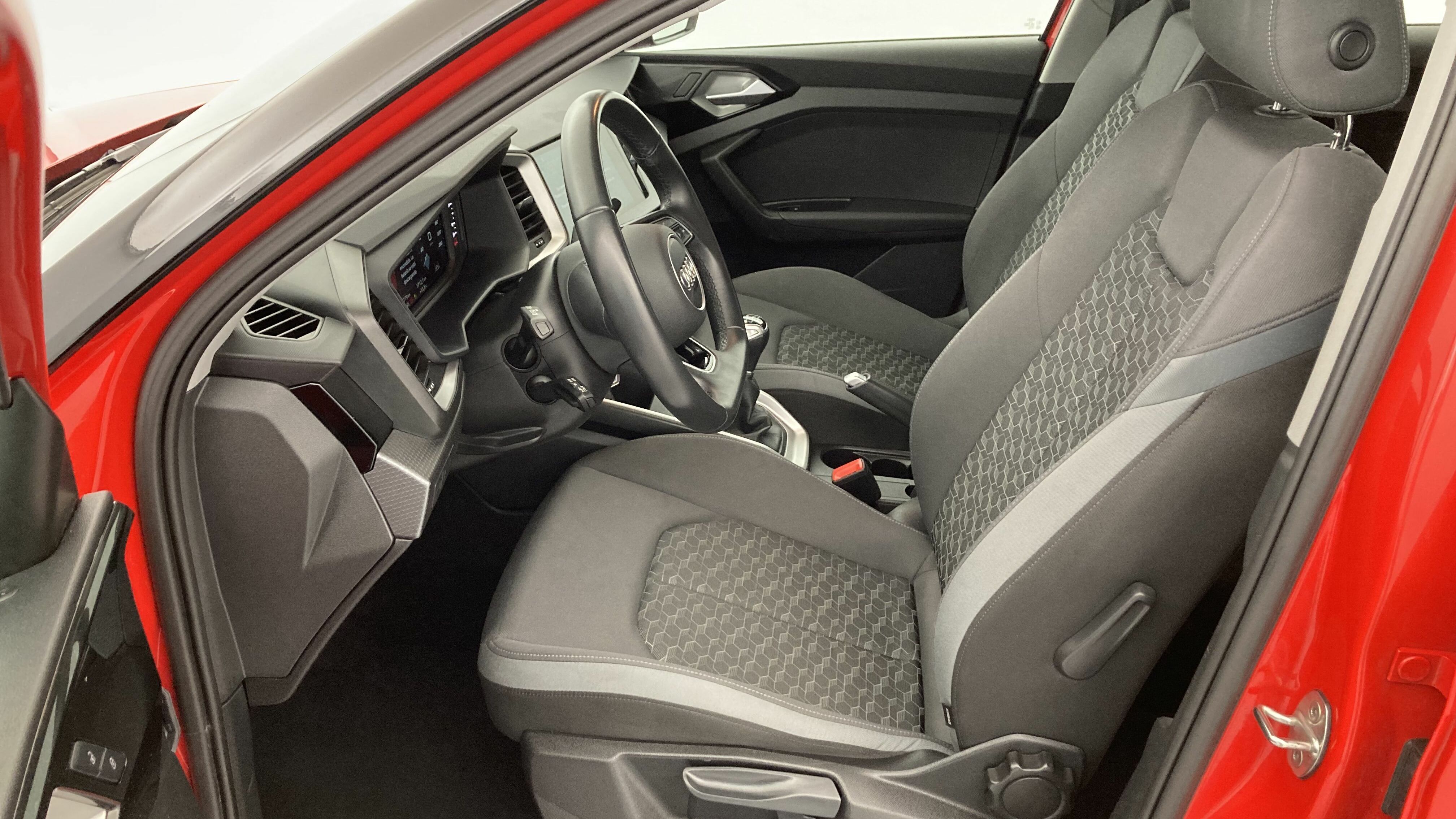 audi a1 sportback s line 30 TFSI 110 2022 misanorot / mythosschwarz 14