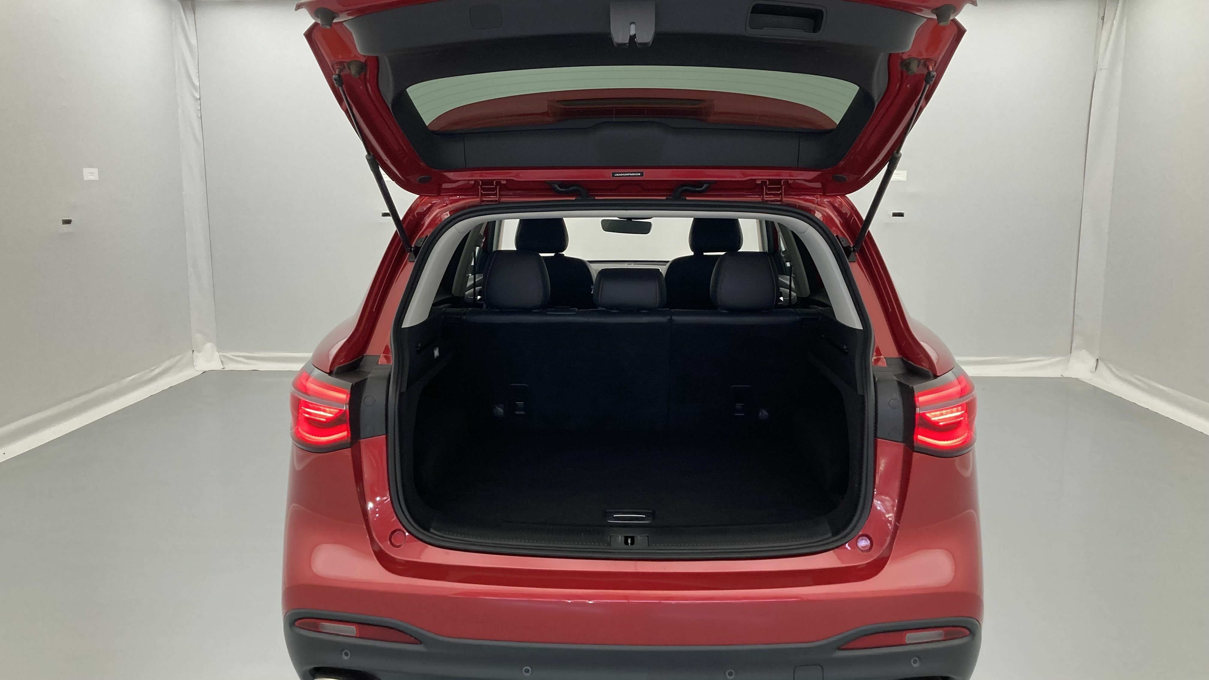 mg hs comfort 1.5 T-GDI 162 2023 diamond red 24