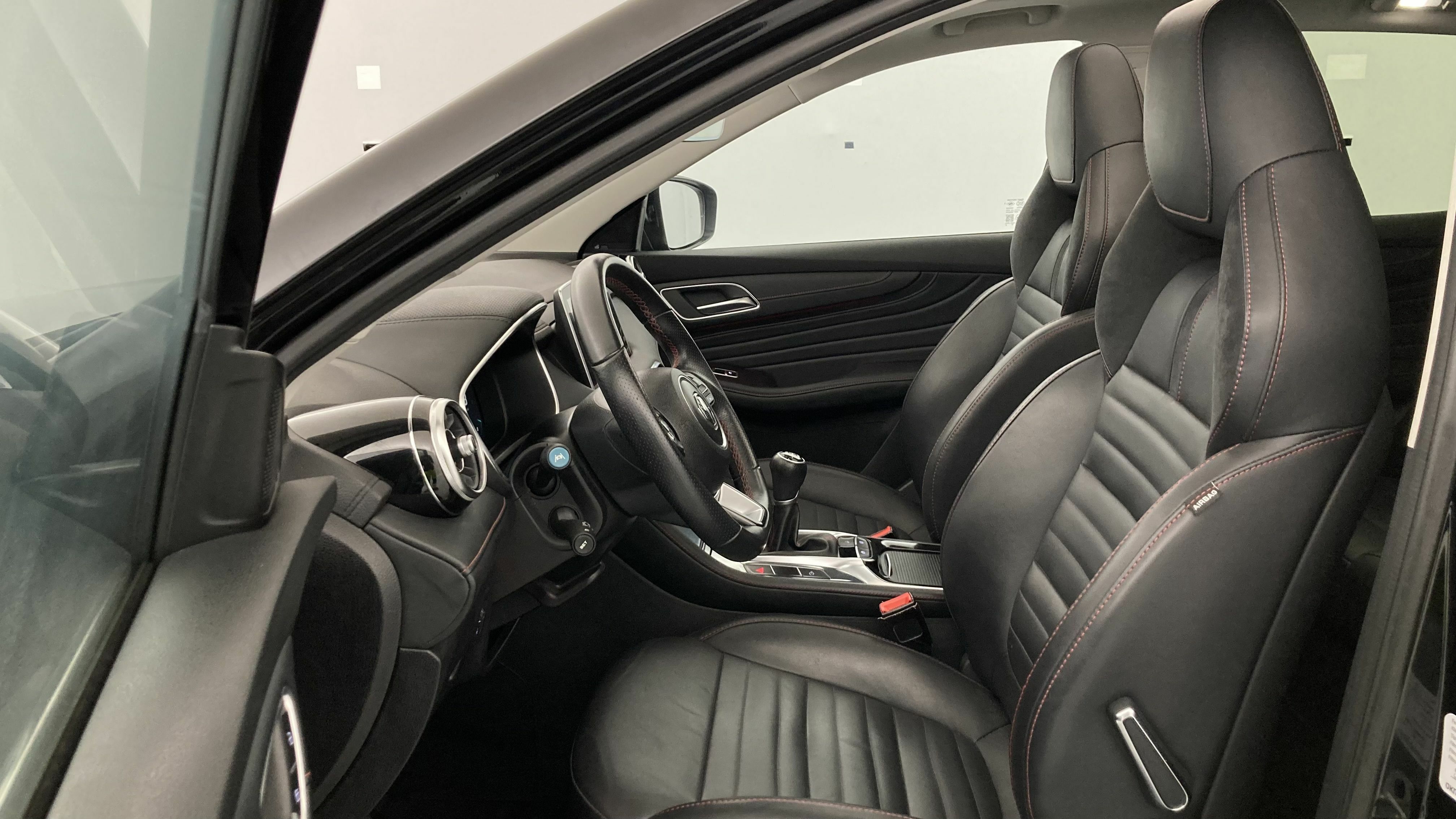 mg hs luxury 1.5 T-GDI 162 2023 pebble black - pbc 13
