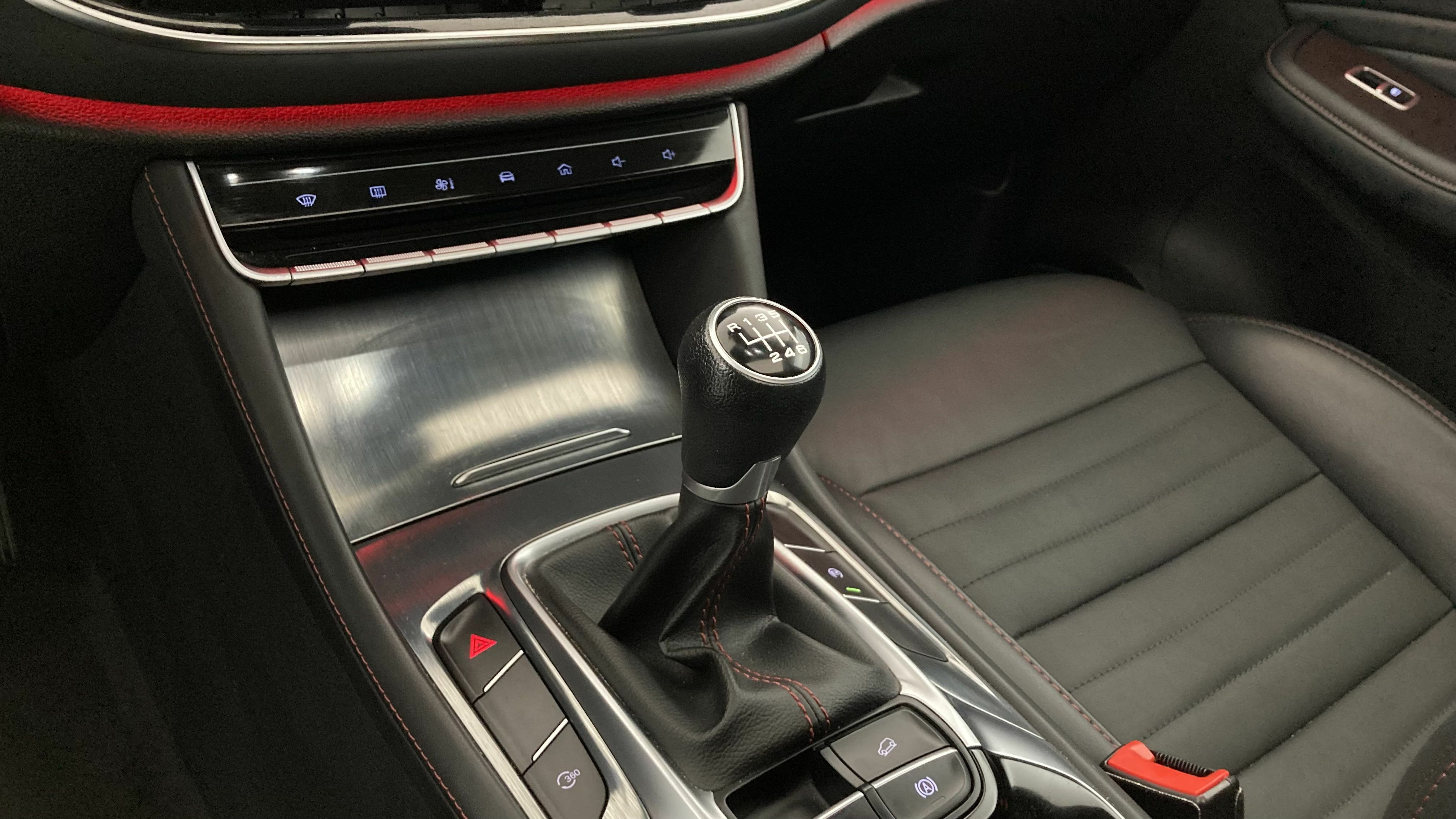 mg hs luxury 1.5 T-GDI 162 2023 pebble black - pbc 19