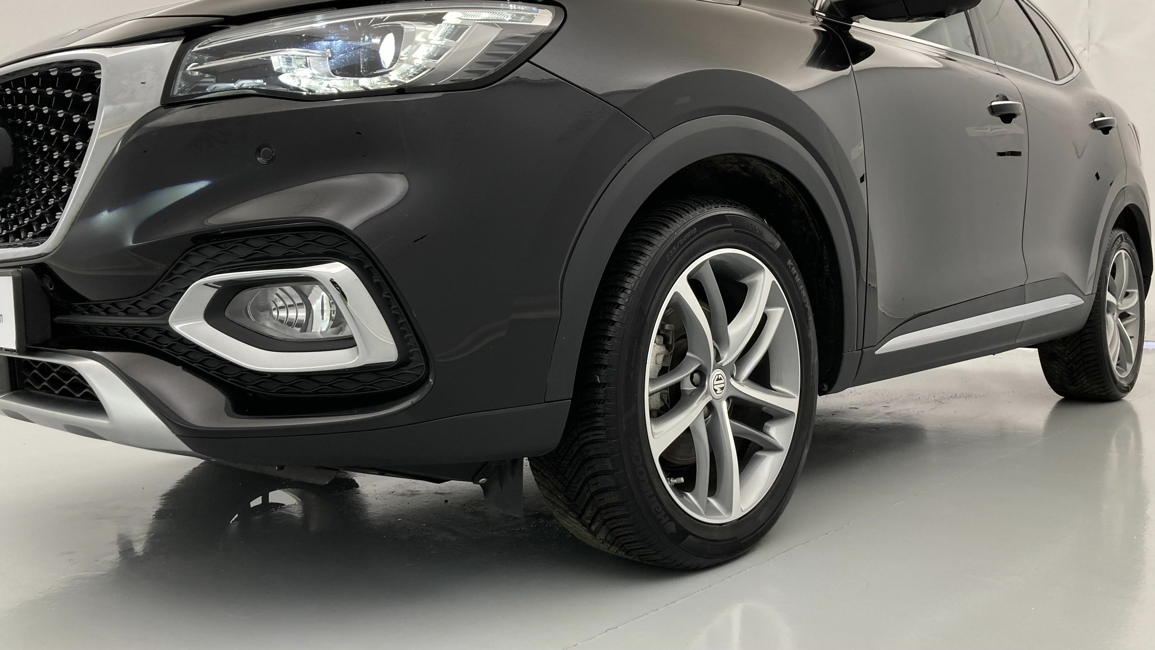 mg hs luxury 1.5 T-GDI 162 2023 pebble black - pbc 25