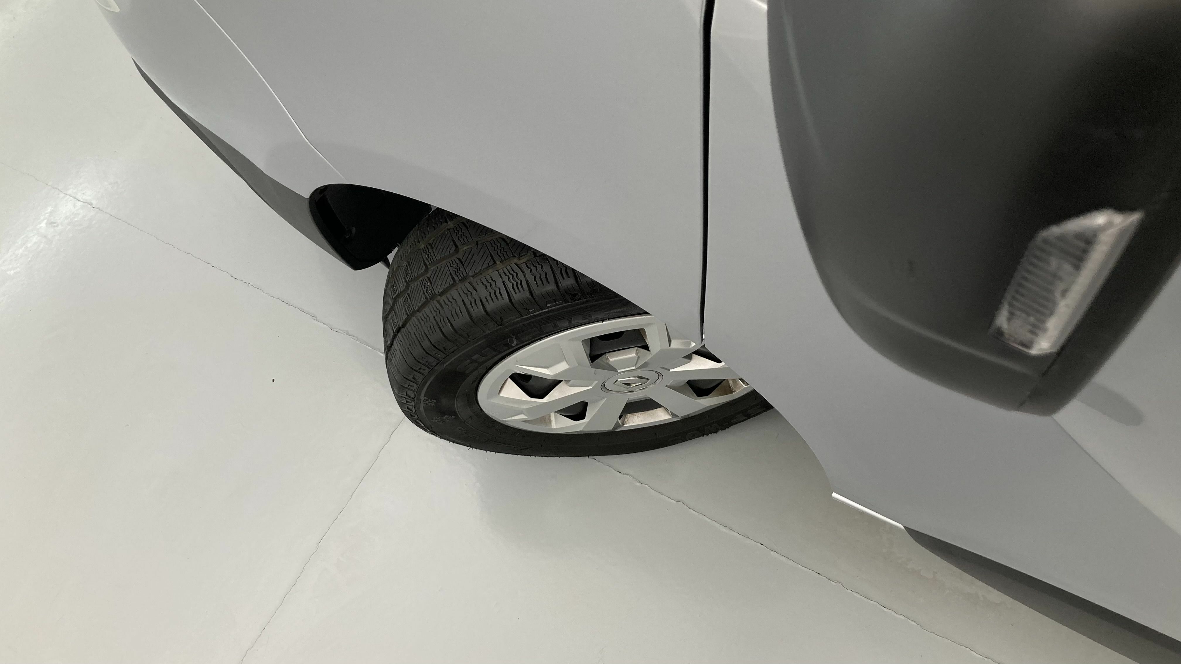 renault trafic combi largo 2.0 BLUEDCI 150 2022 gris 28
