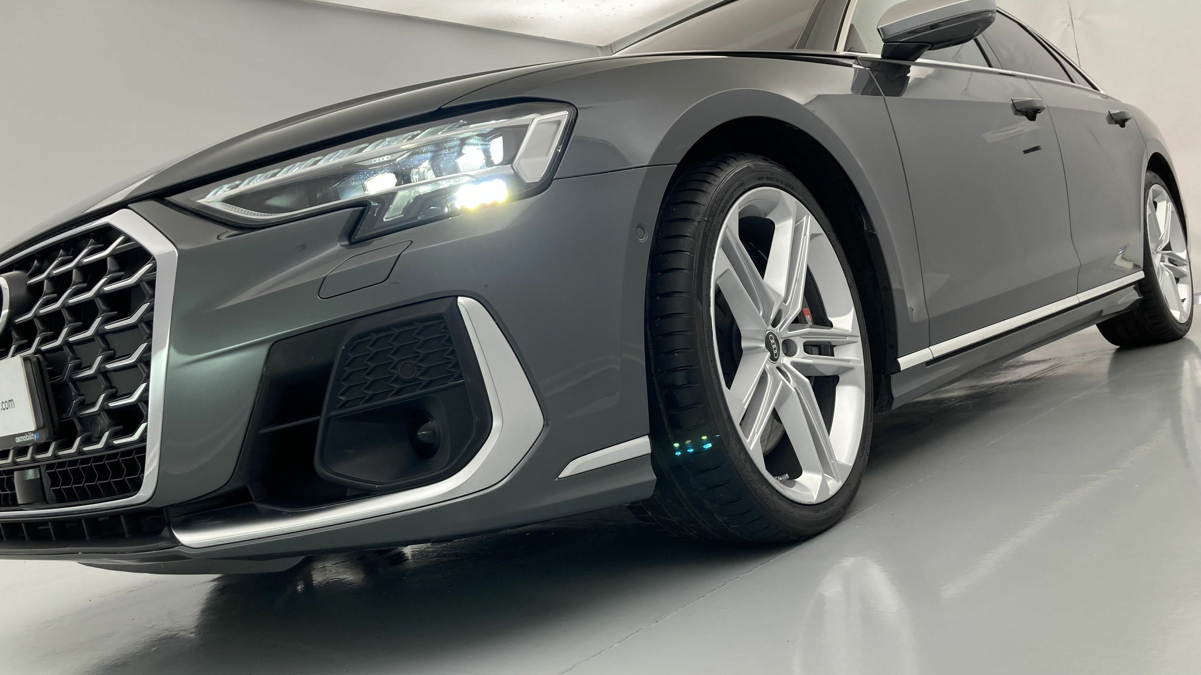 audi s8 s S8 TFSI 571 TIPTRONIC QUATTRO 2022 daytonagrau perleffekt 26