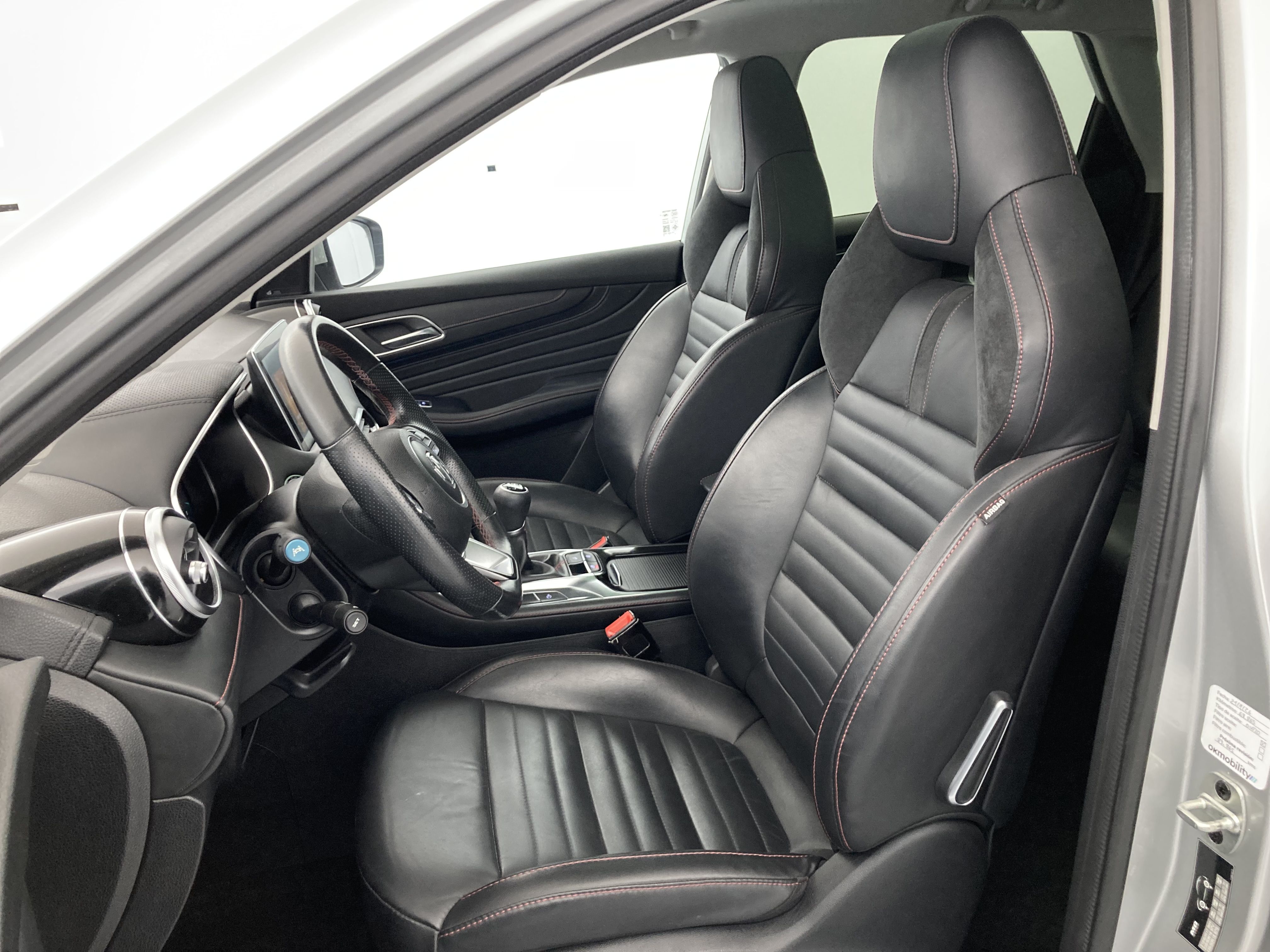 mg hs luxury 1.5 T-GDI 162 2023 medal silver - ssa 17