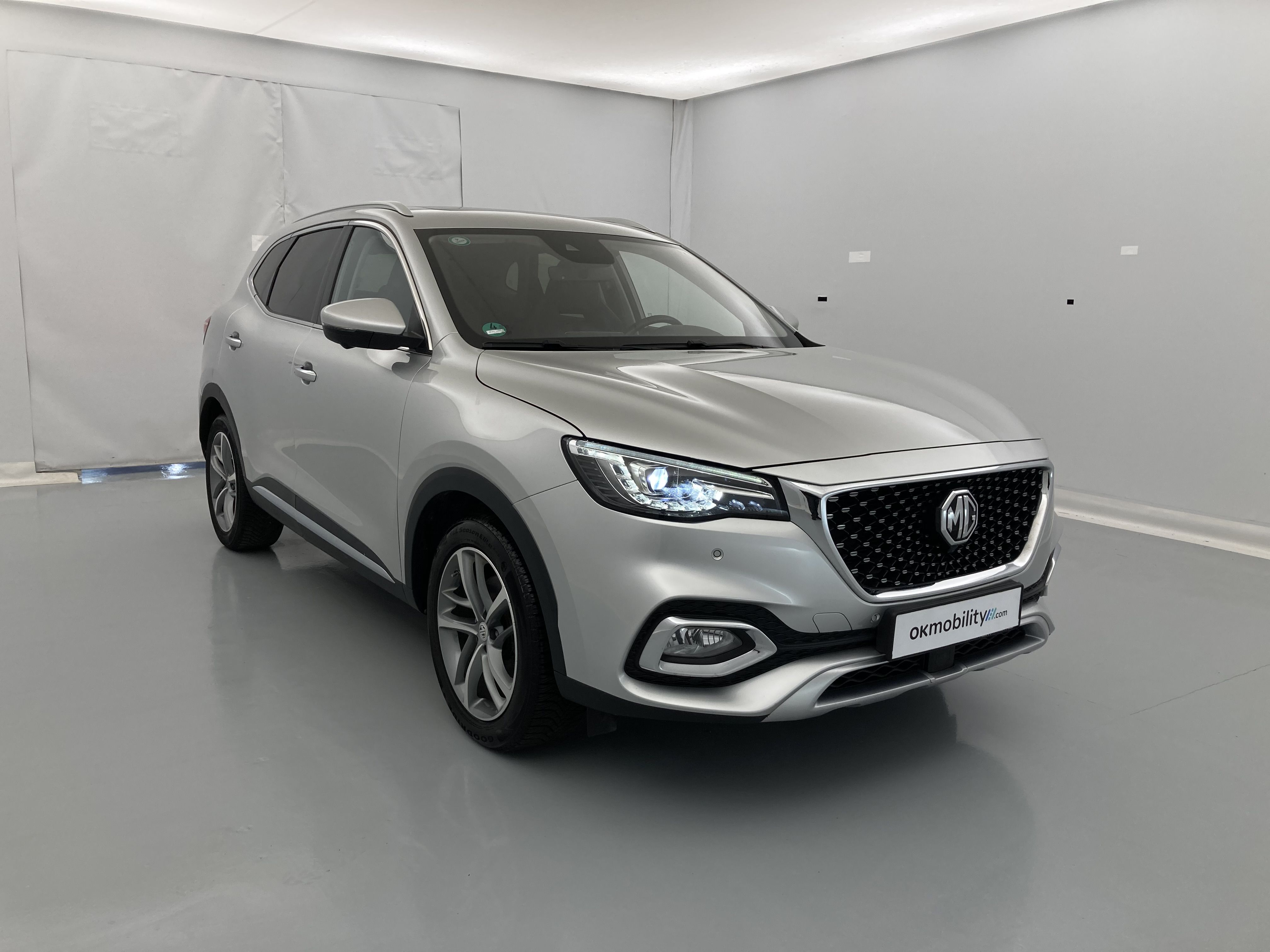 mg hs luxury 1.5 T-GDI 162 2023 medal silver - ssa 24