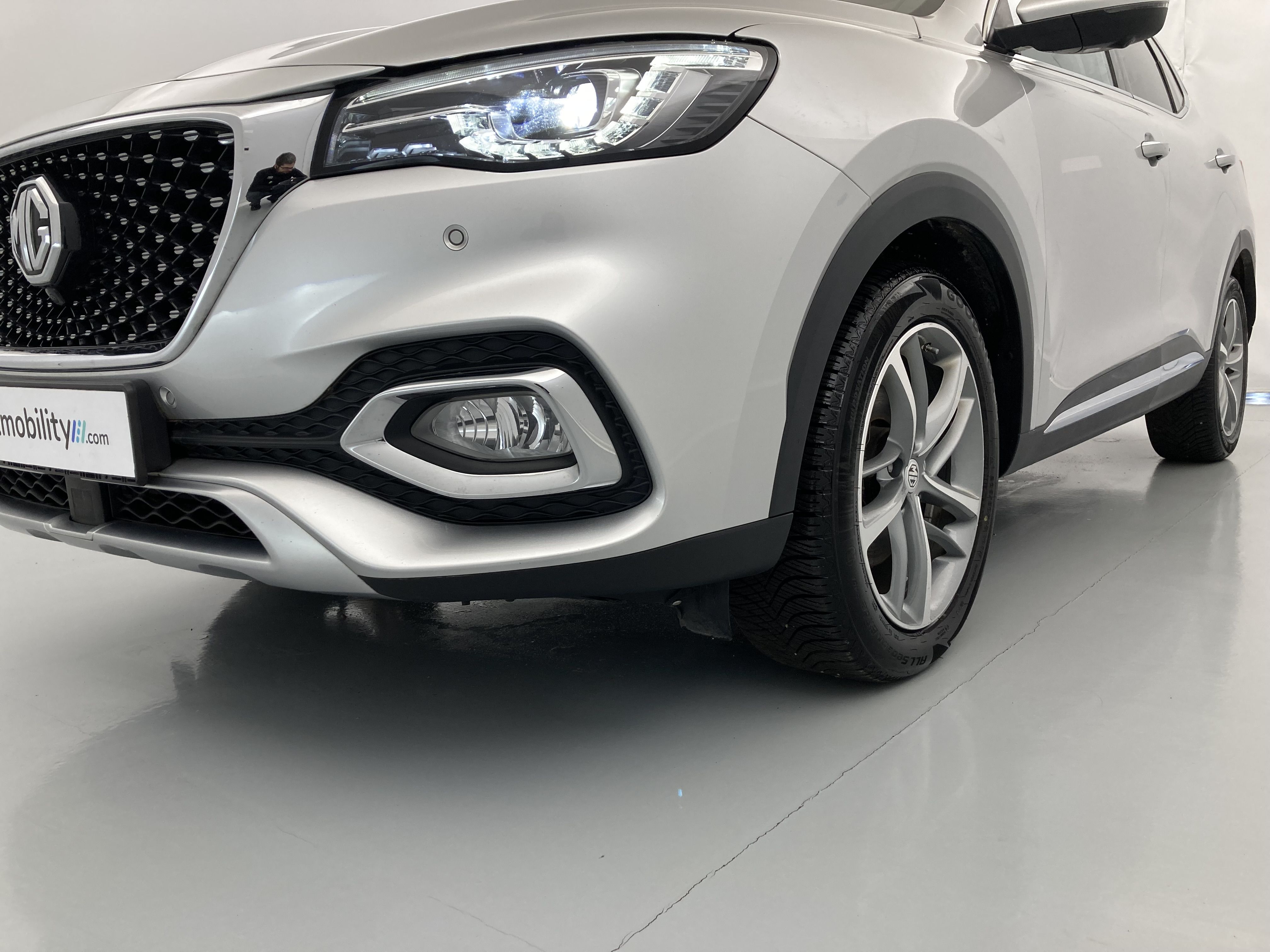 mg hs luxury 1.5 T-GDI 162 2023 medal silver - ssa 27