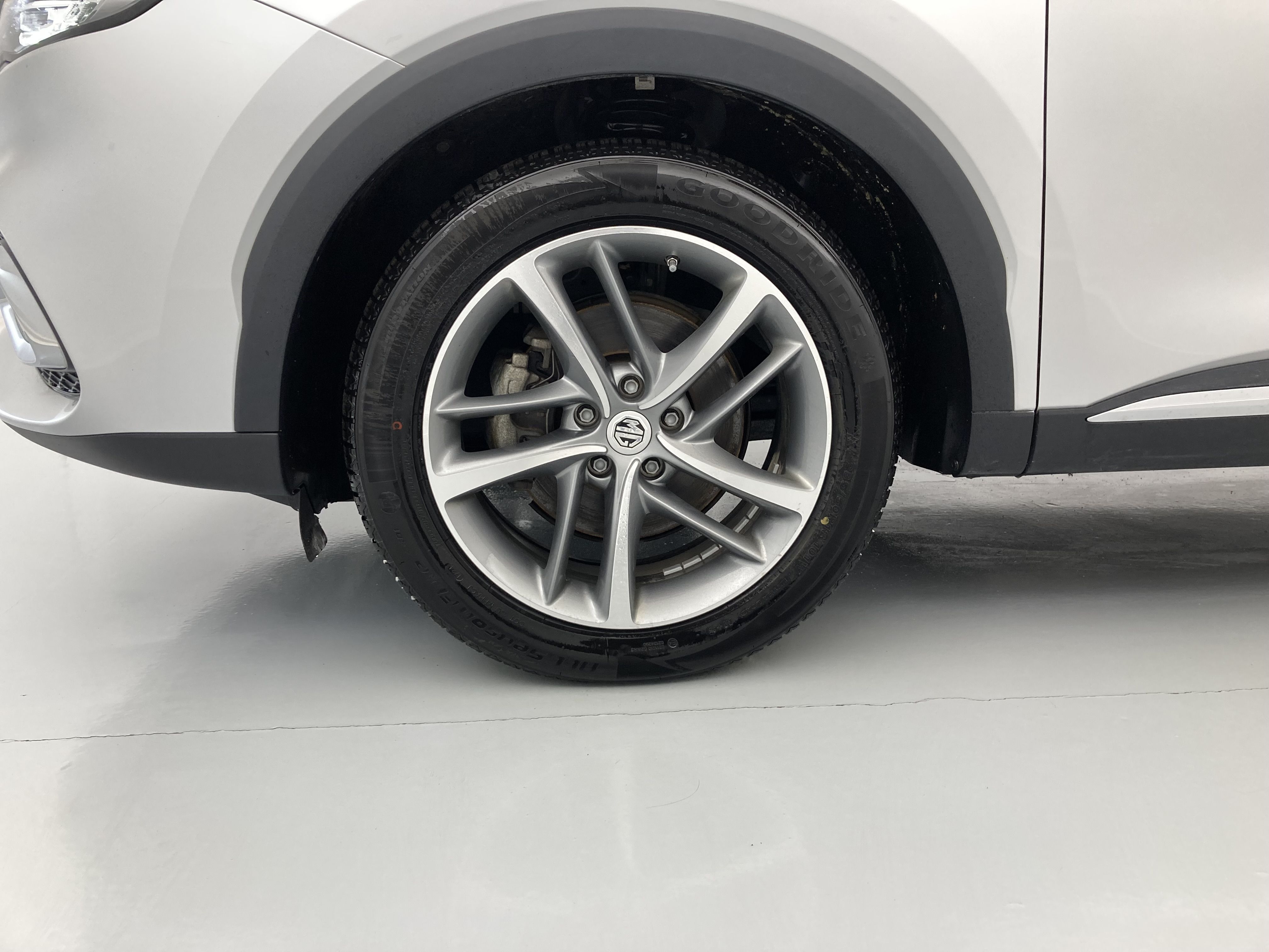 mg hs luxury 1.5 T-GDI 162 2023 medal silver - ssa 28