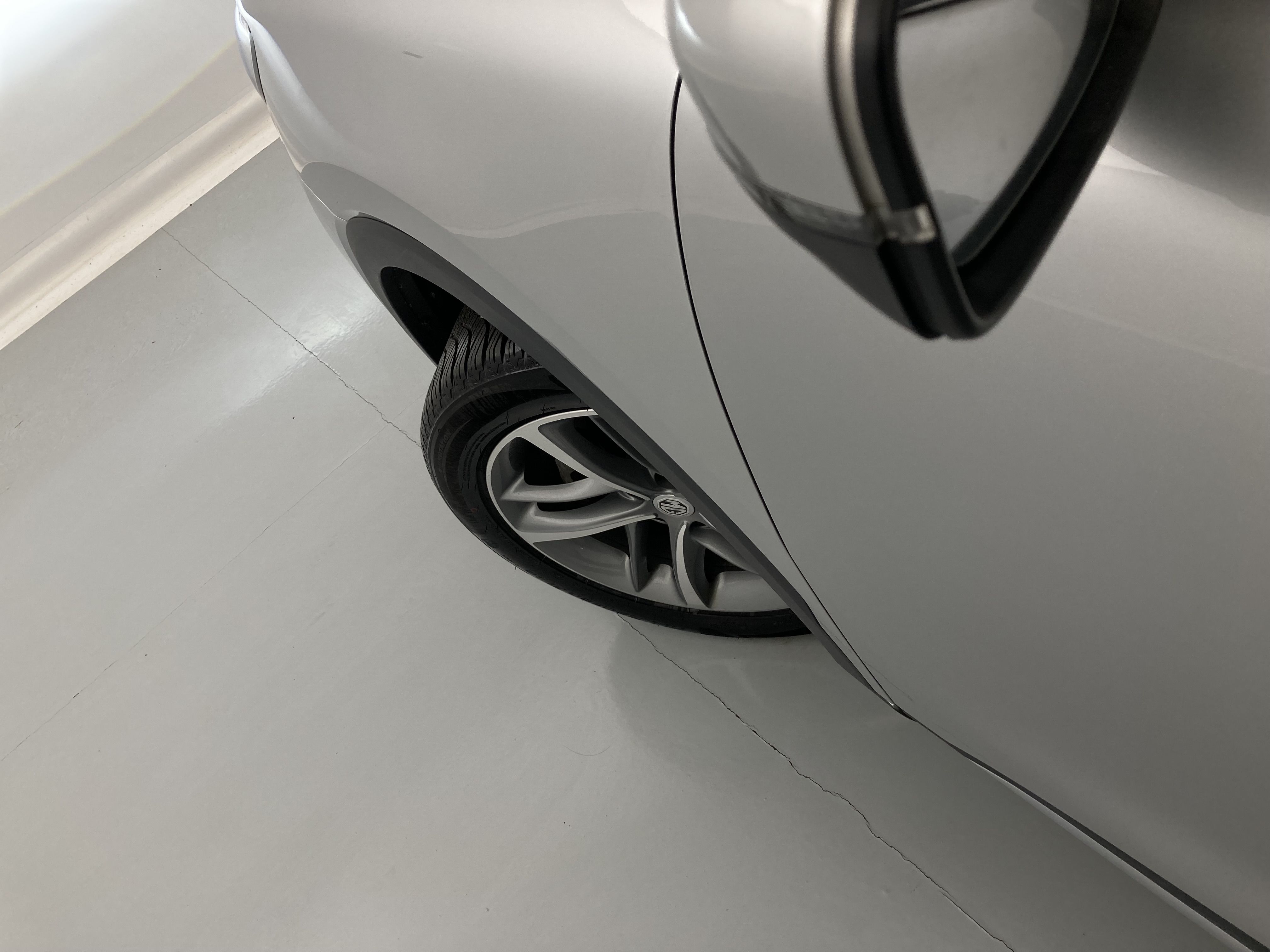 mg hs luxury 1.5 T-GDI 162 2023 medal silver - ssa 30