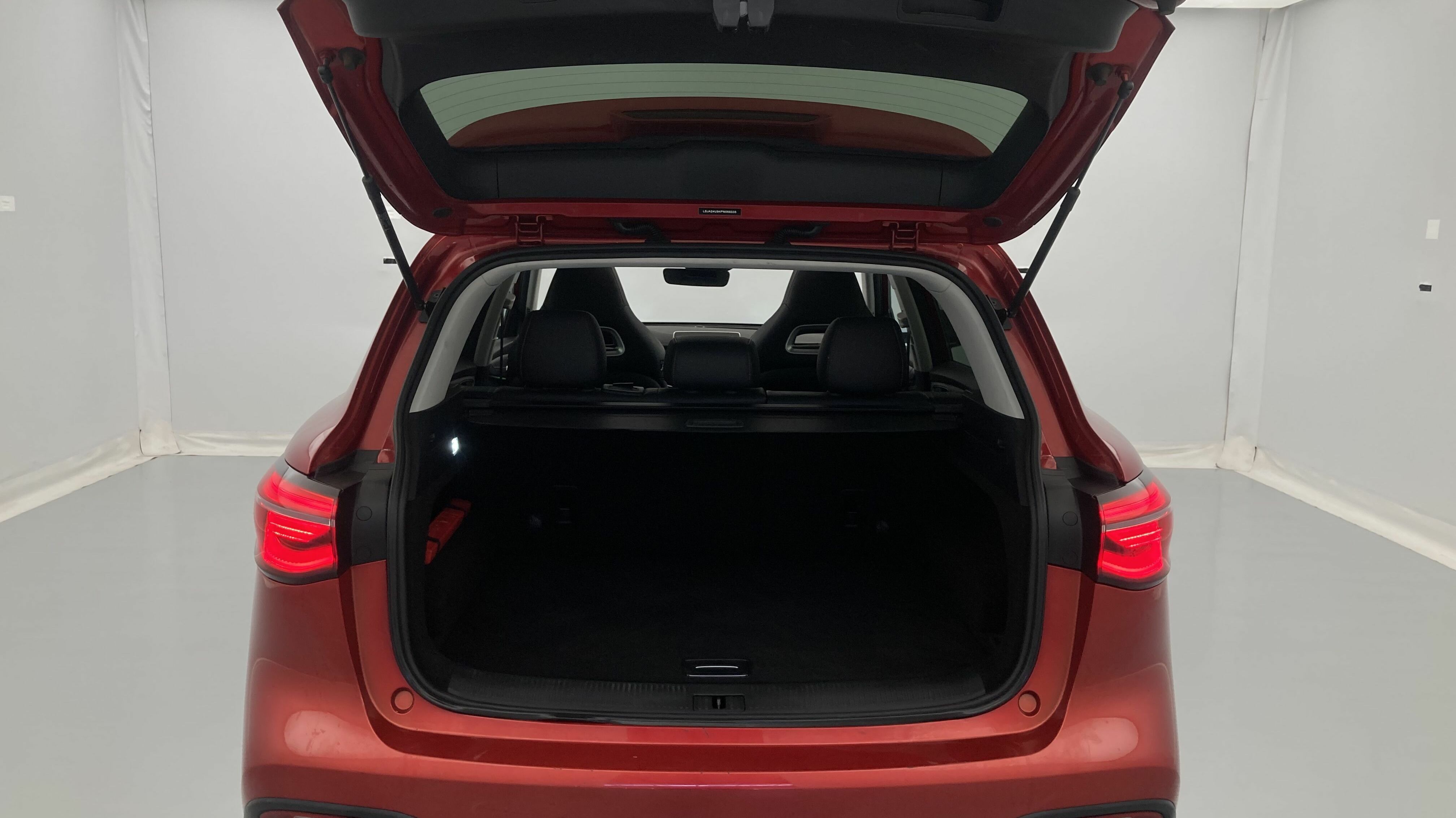 mg hs luxury 1.5 T-GDI 162 2023 diamond red - rsj 23