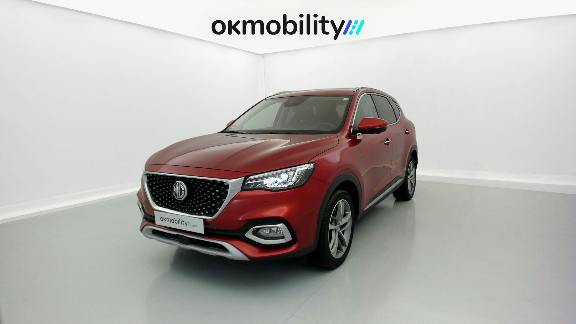 mg hs luxury 1.5 T-GDI 162 2023 diamond red - rsj 1