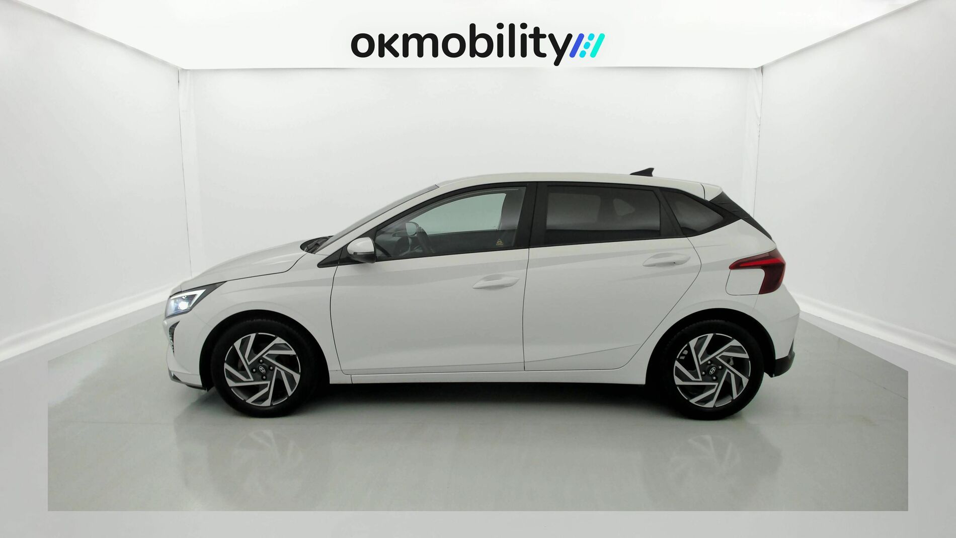 hyundai i20 klass 1.0 TGDI 100 2024 atlas white 5