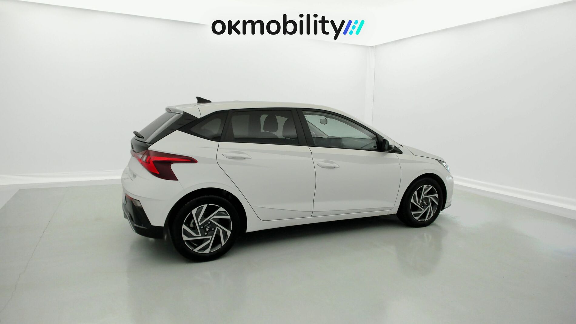 hyundai i20 klass 1.0 TGDI 100 2024 atlas white 11