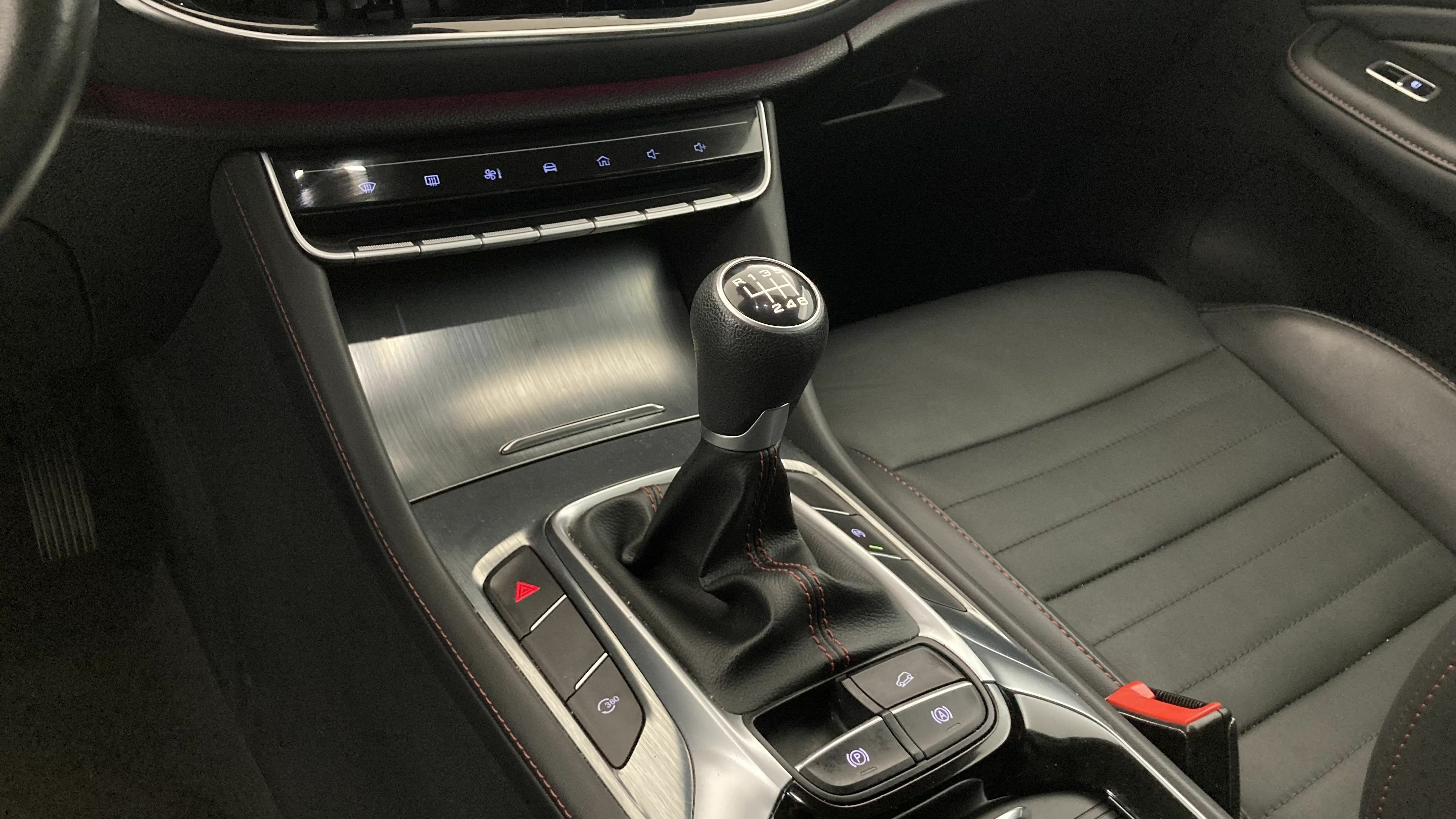 mg hs luxury 1.5 T-GDI 162 2023 pebble black - pbc 20