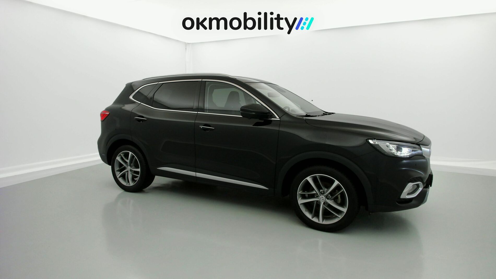 mg hs luxury 1.5 T-GDI 162 2023 pebble black - pbc 2