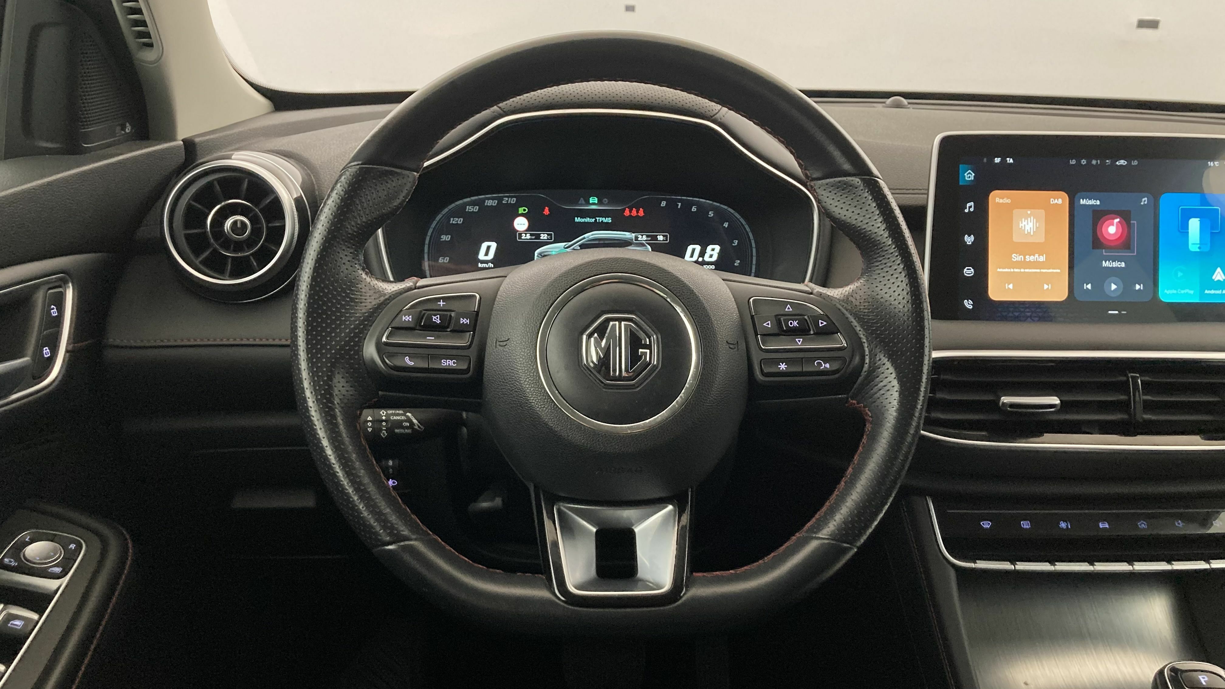mg hs comfort 1.5 T-GDI 162 AT 2023 medal silver - ssa 17