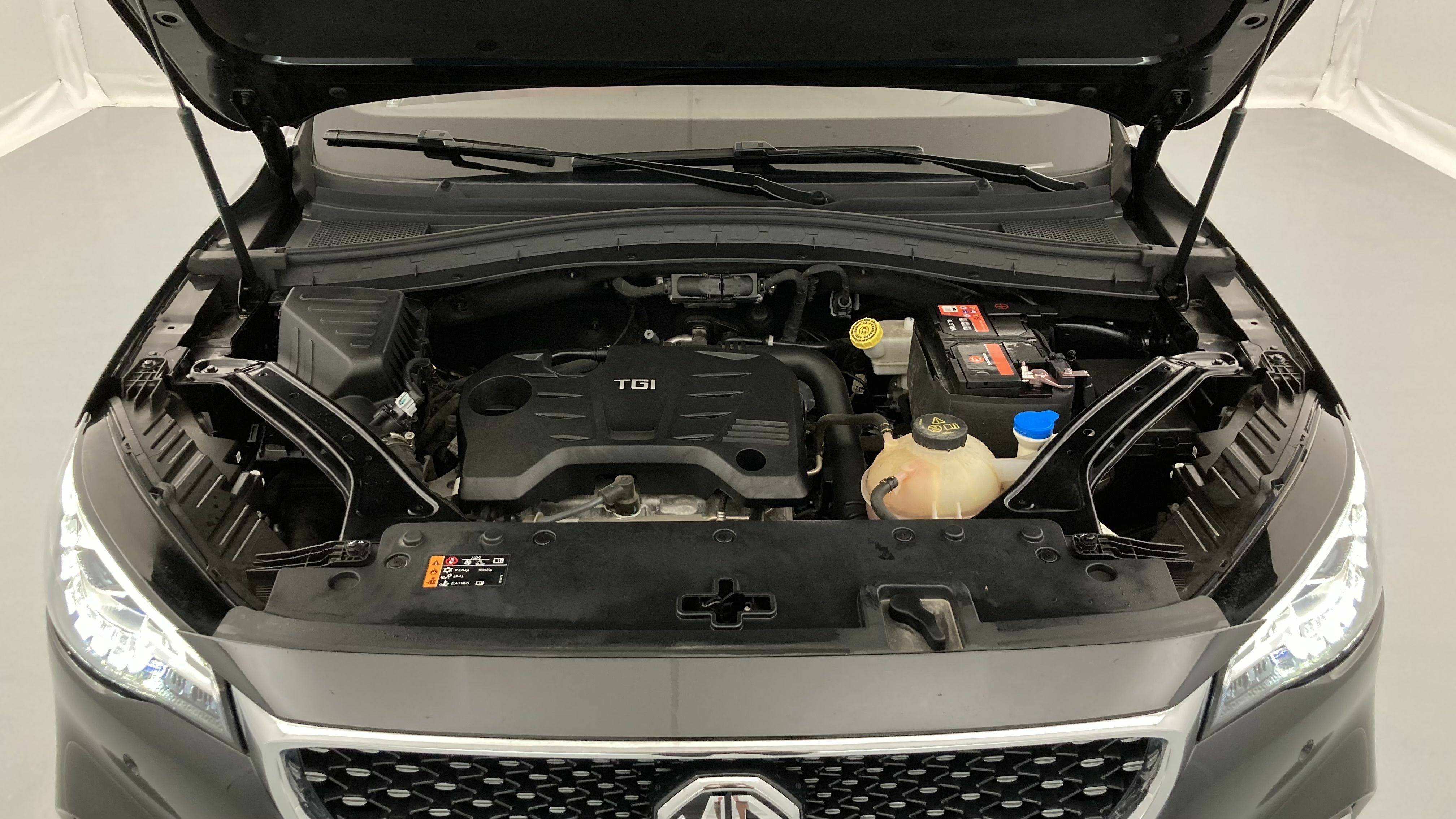 mg hs luxury 1.5 T-GDI 162 2023 black 25
