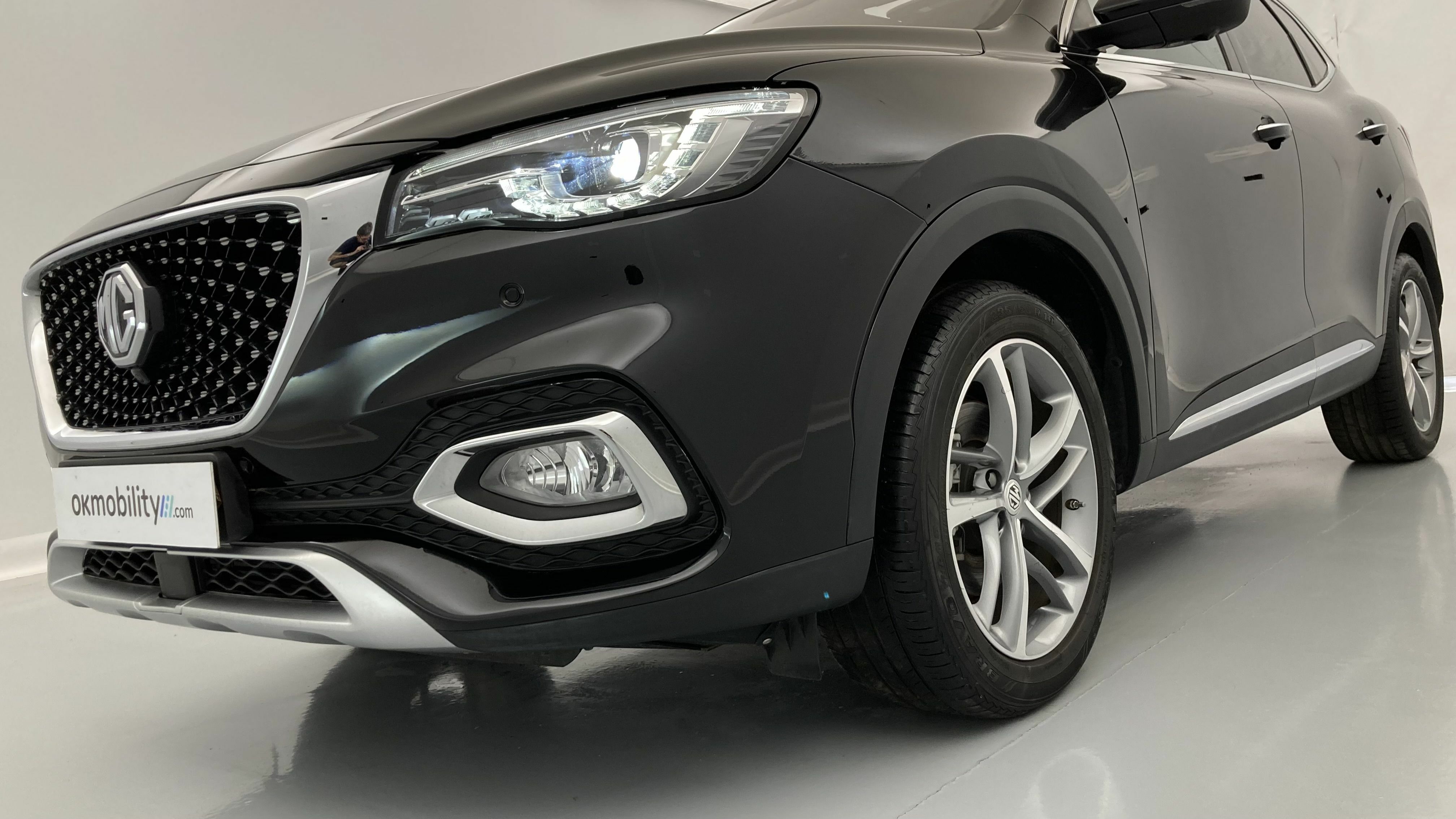 mg hs luxury 1.5 T-GDI 162 2023 black 26