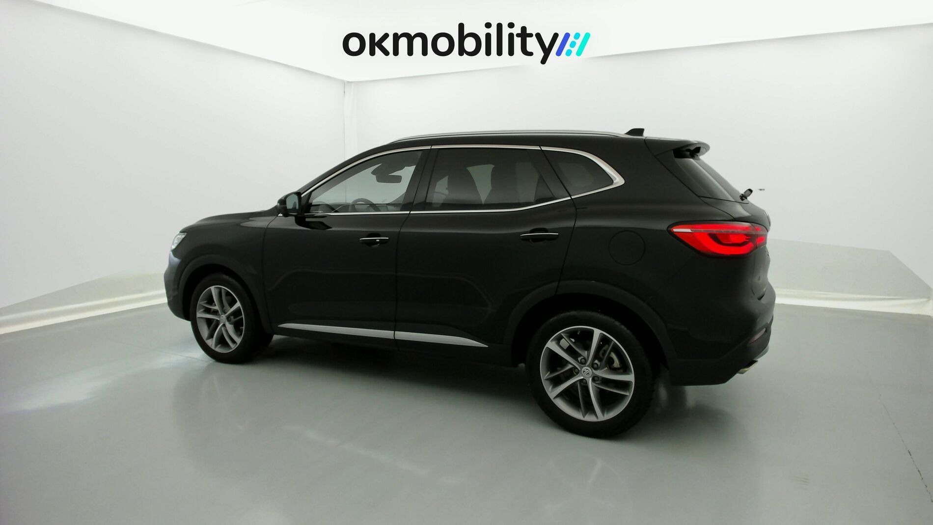 mg hs luxury 1.5 T-GDI 162 2023 black 8