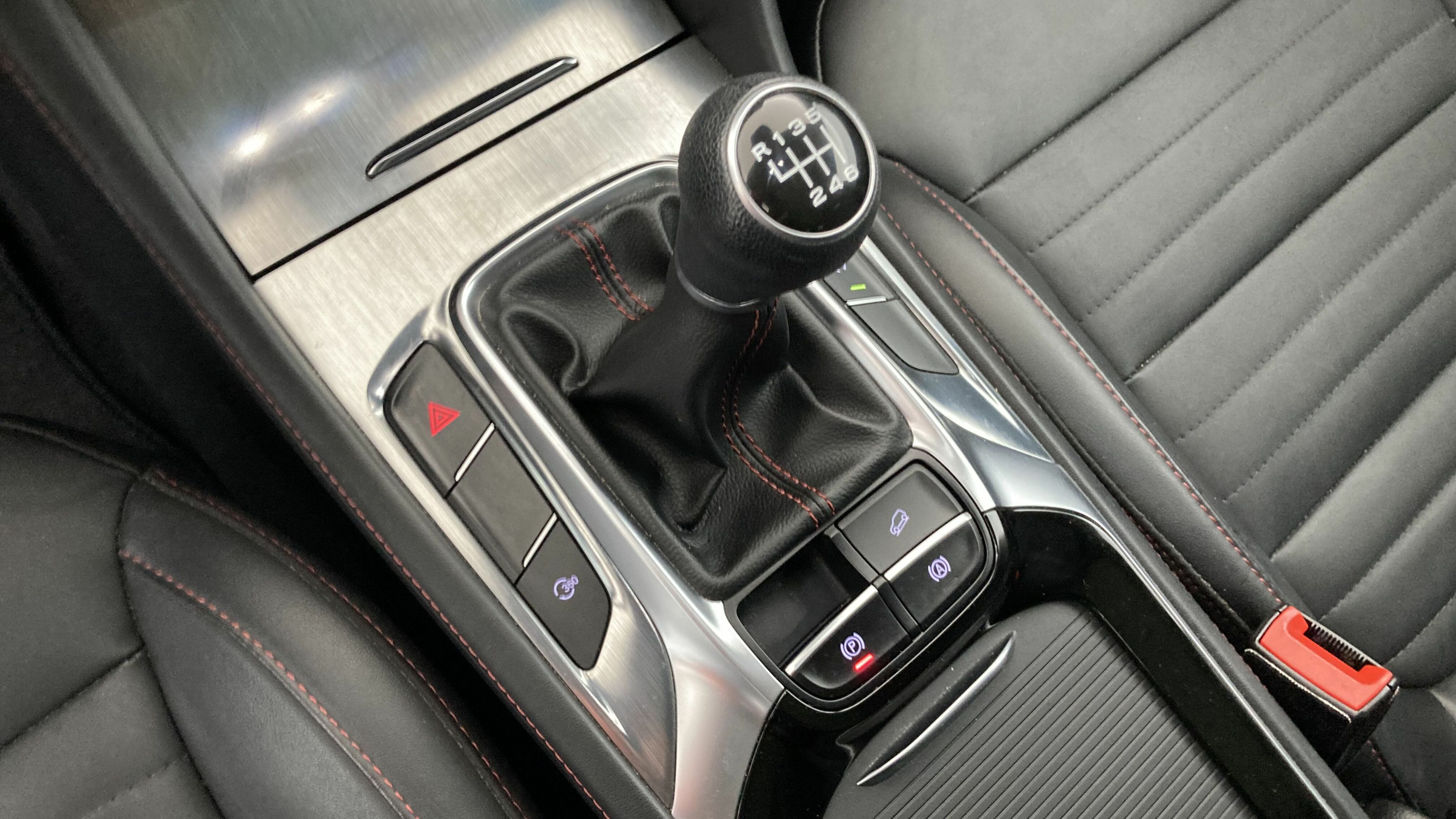 mg hs luxury 1.5 T-GDI 162 2023 medal silver 20
