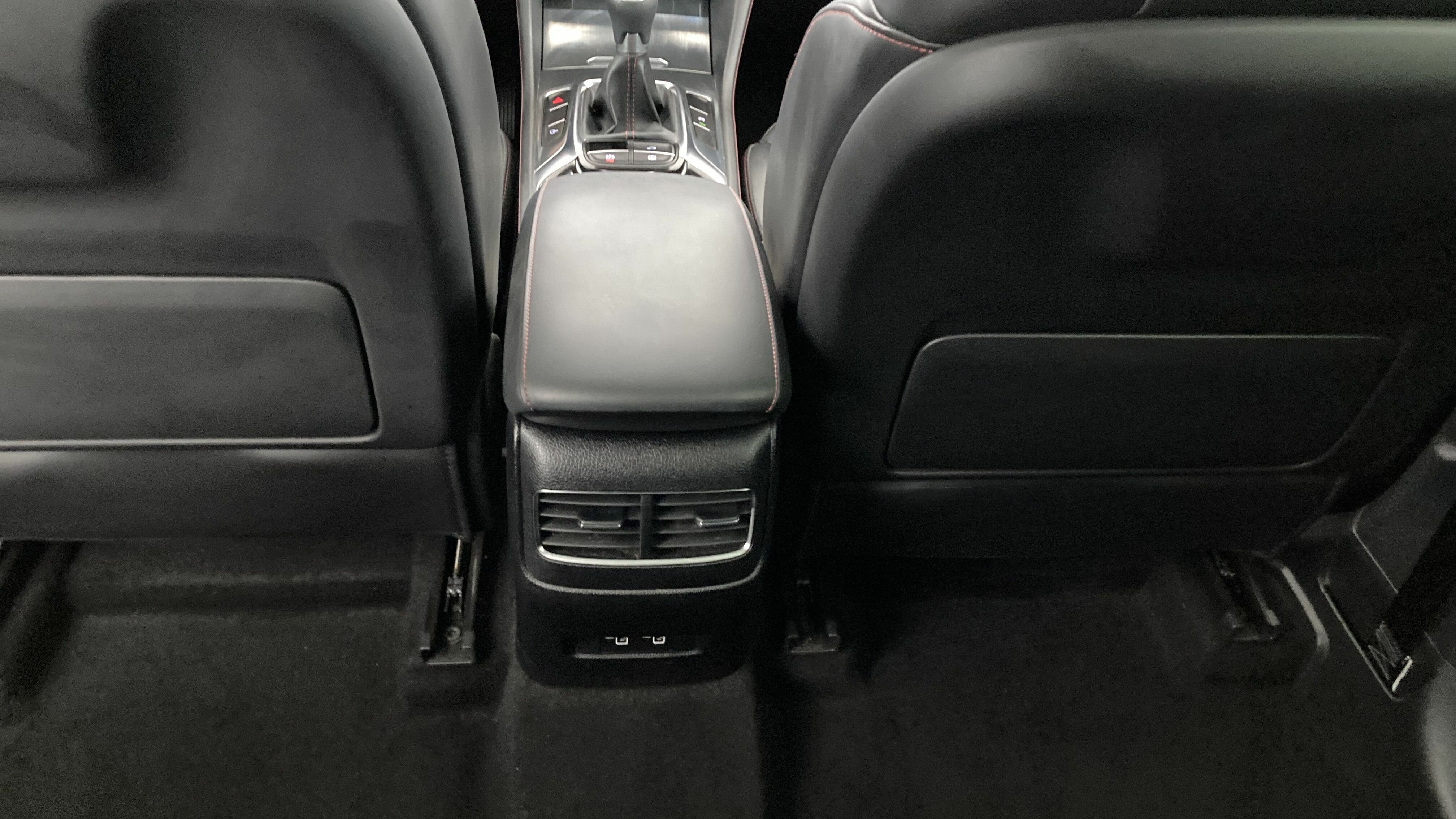 mg hs luxury 1.5 T-GDI 162 2023 medal silver 22