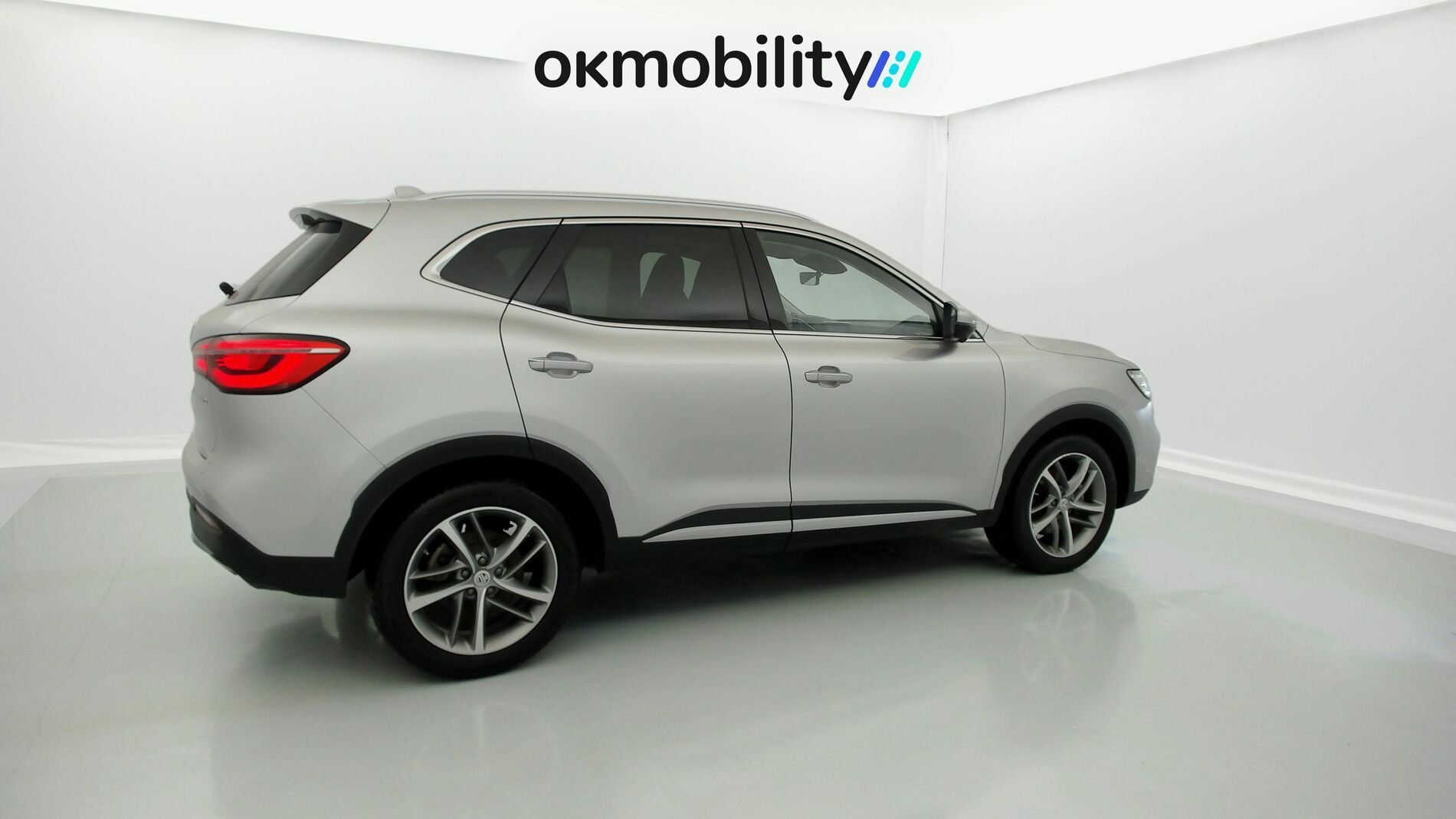 mg hs luxury 1.5 T-GDI 162 2023 medal silver 12