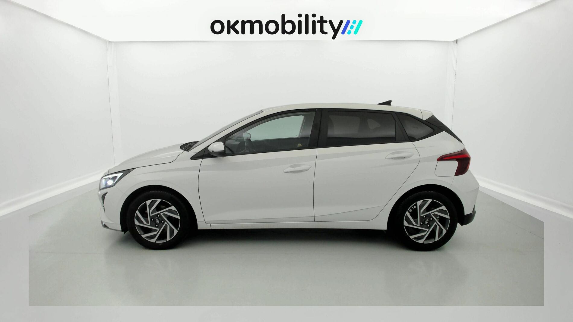 hyundai i20 klass 1.0 TGDI 100 2024 atlas white 5