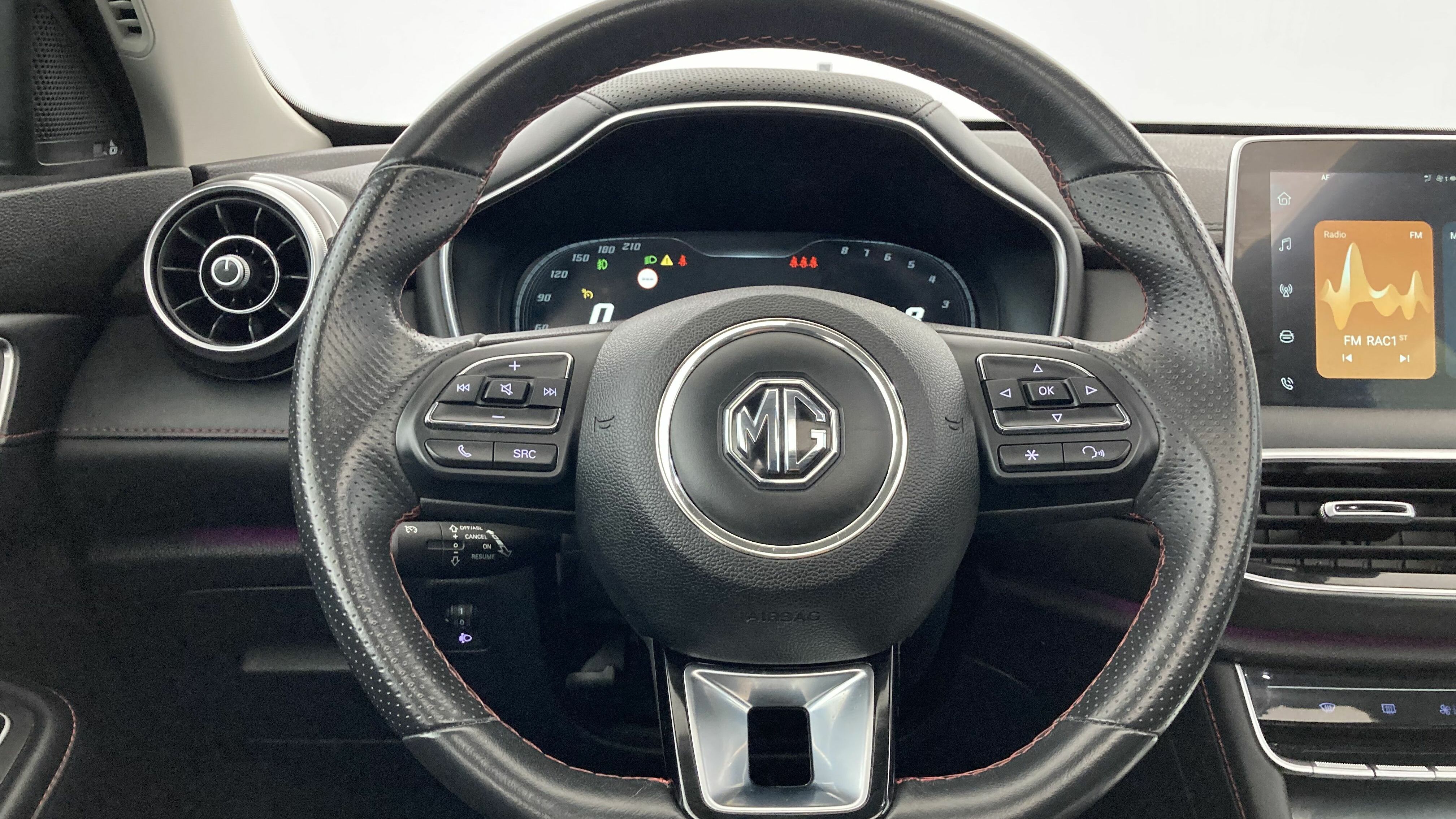 mg hs luxury 1.5 T-GDI 162 2023 dover white 17