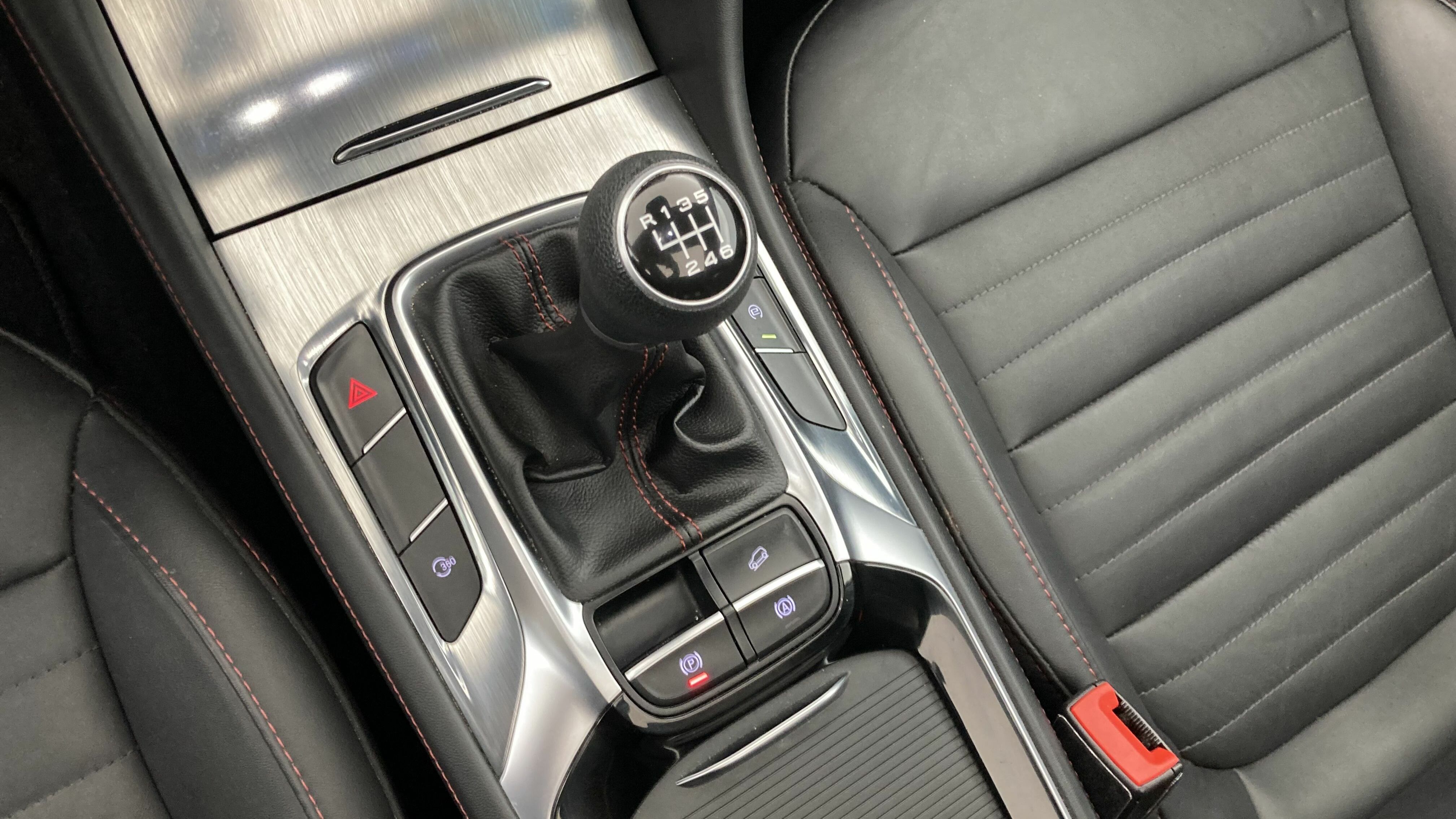 mg hs luxury 1.5 T-GDI 162 2023 dover white 20