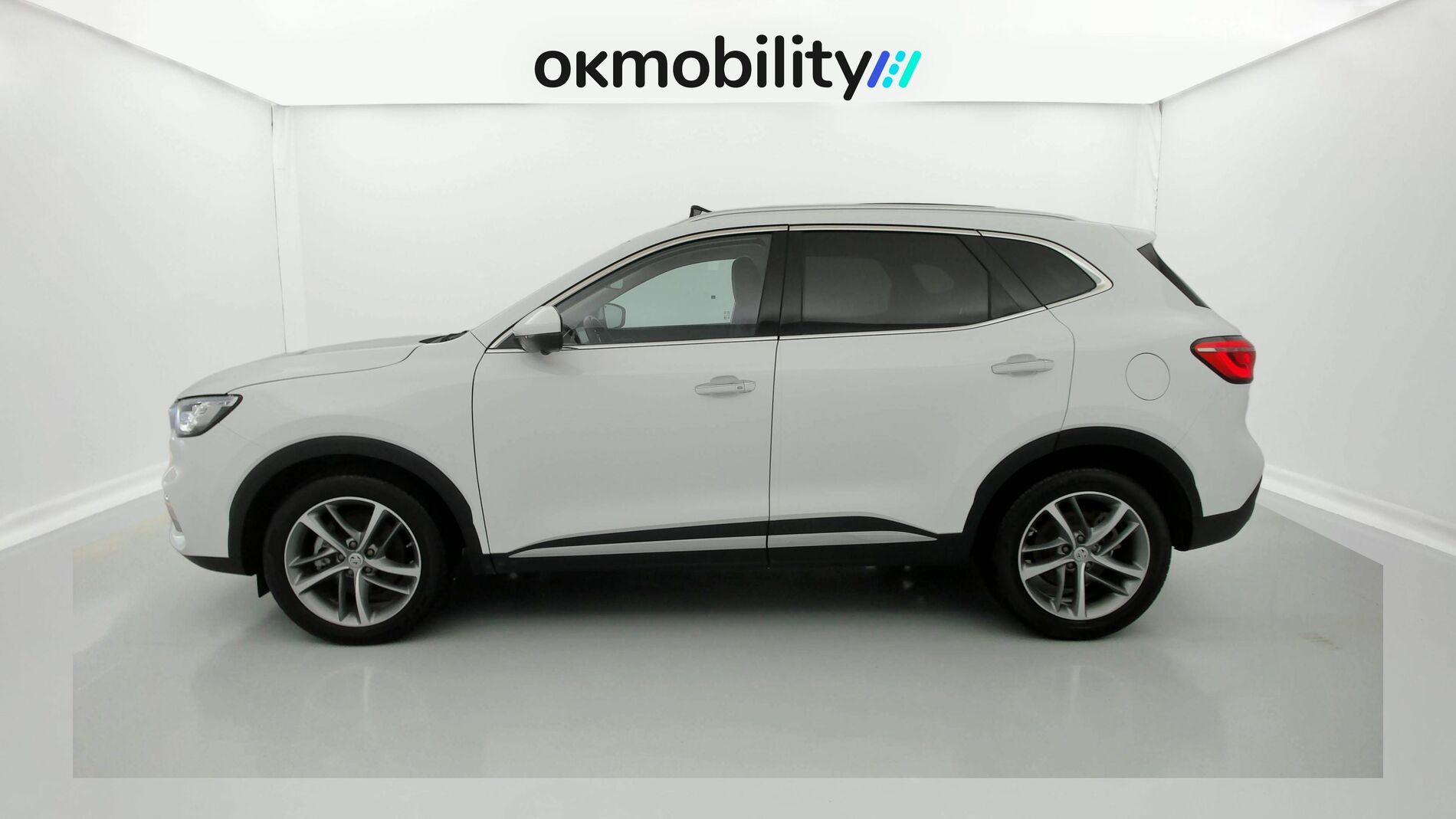 mg hs luxury 1.5 T-GDI 162 2023 dover white 7