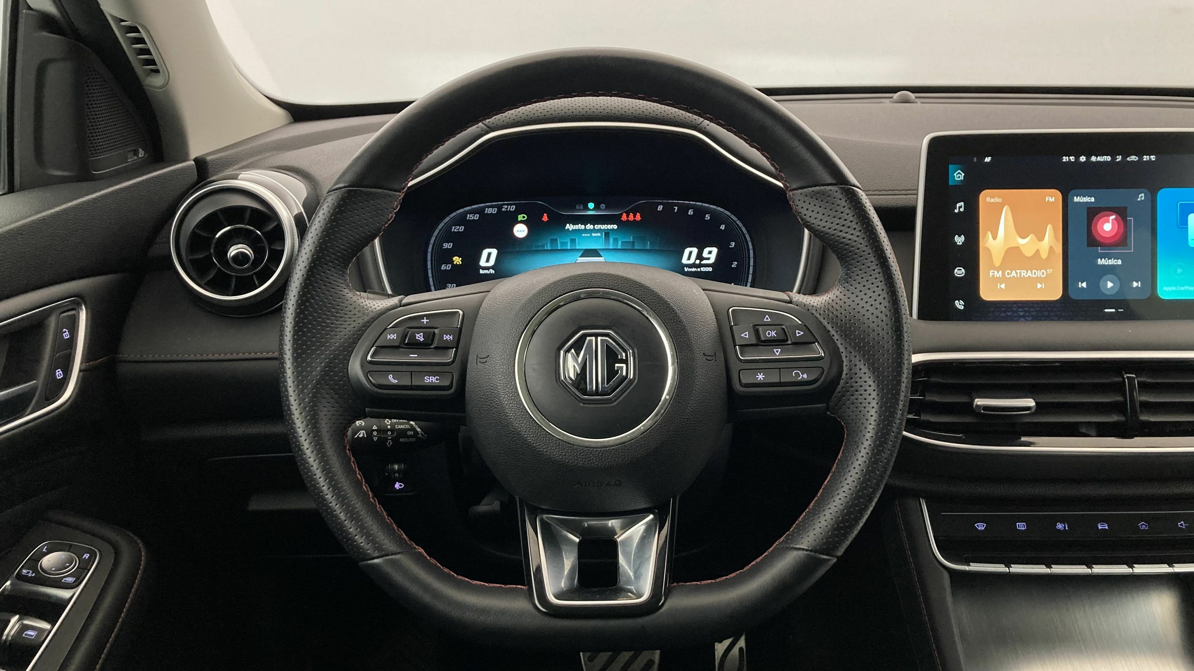 mg hs luxury 1.5 T-GDI 162 AT 2024 dover white 16