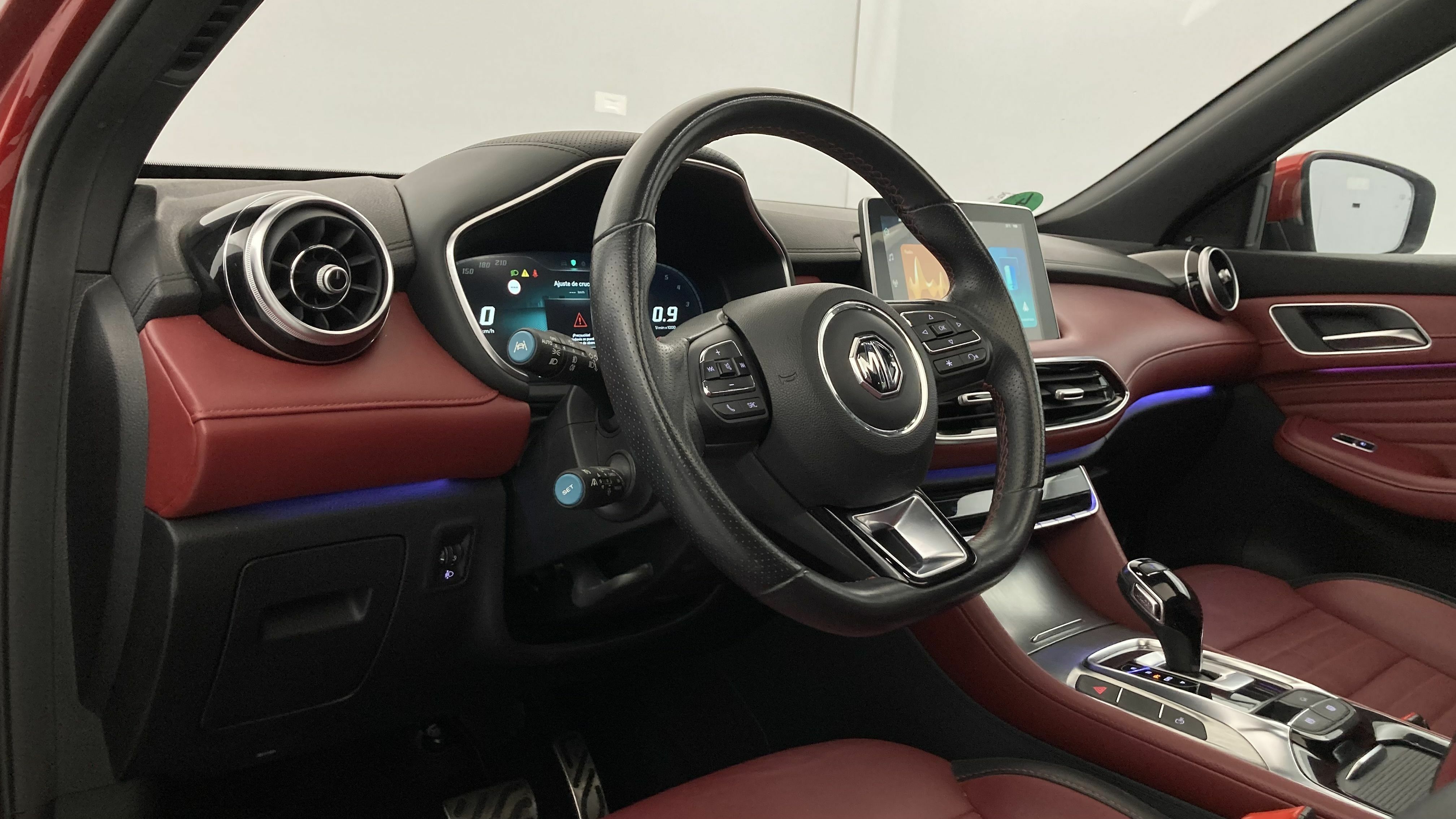mg hs luxury 1.5 T-GDI 162 AT 2023 red 15