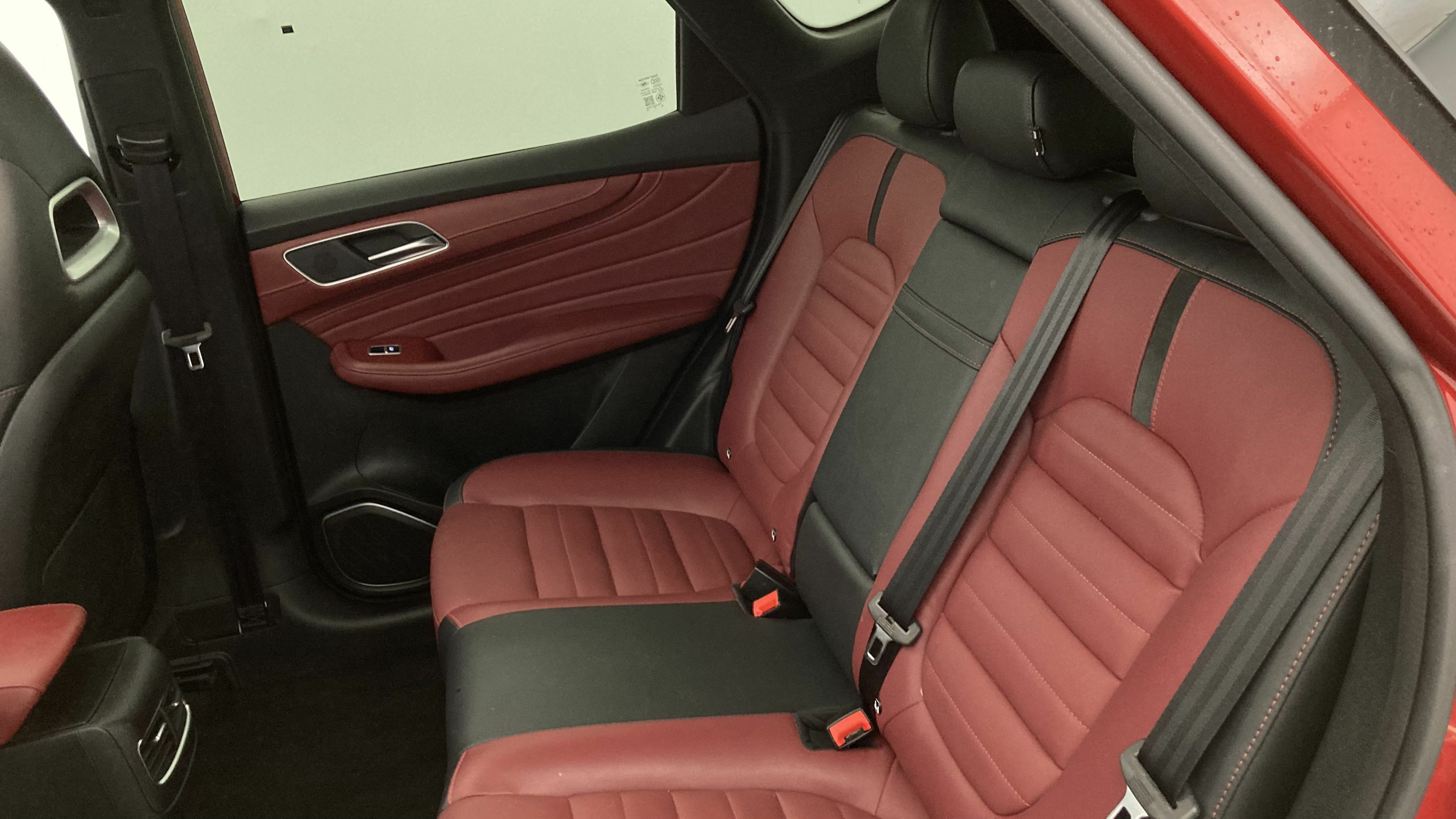 mg hs luxury 1.5 T-GDI 162 AT 2023 red 21
