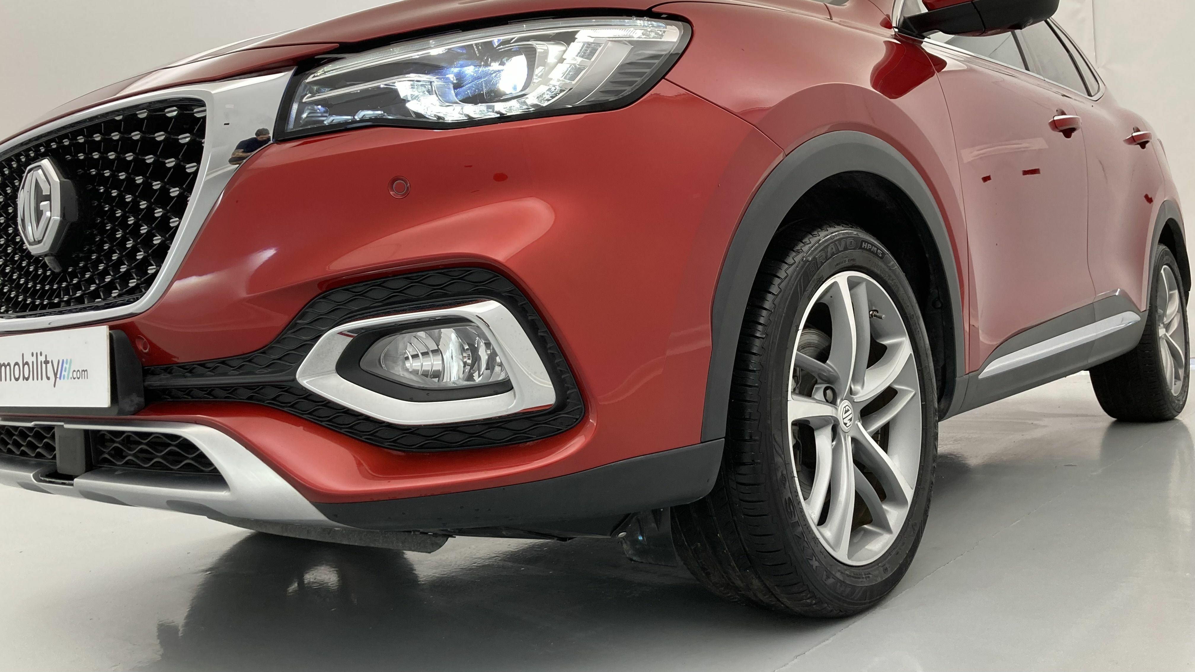 mg hs luxury 1.5 T-GDI 162 AT 2023 red 26