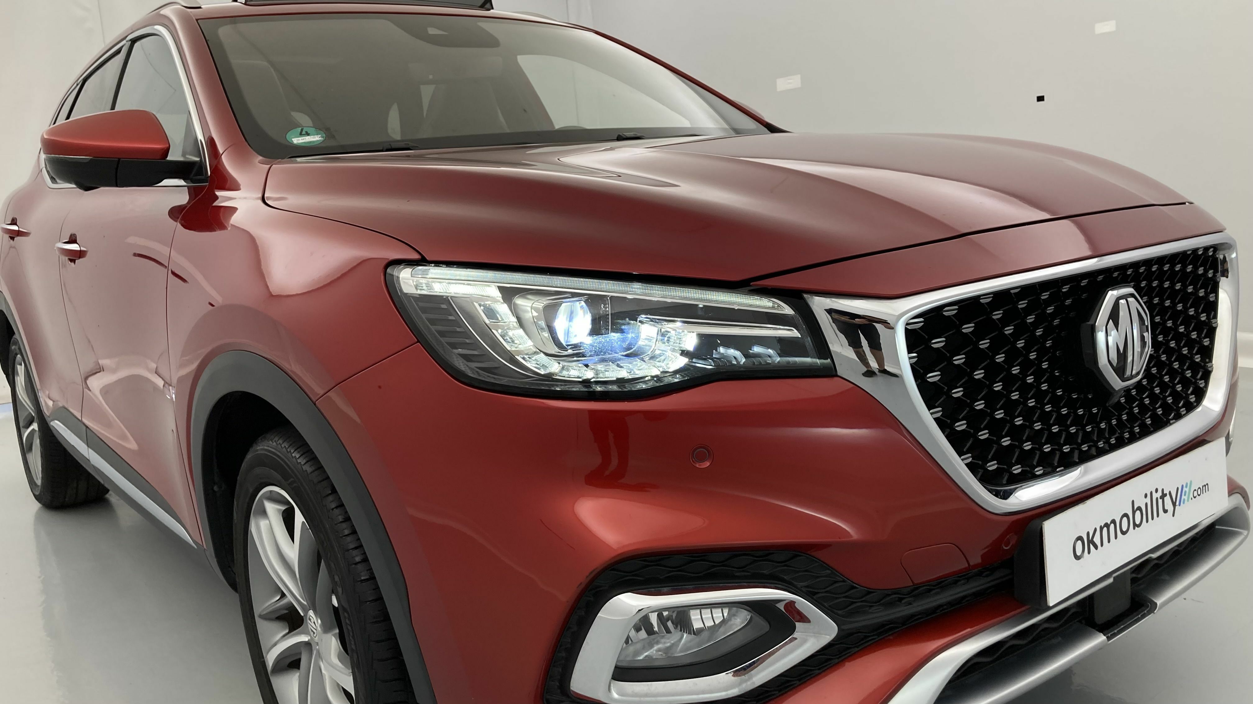 mg hs luxury 1.5 T-GDI 162 AT 2023 red 29