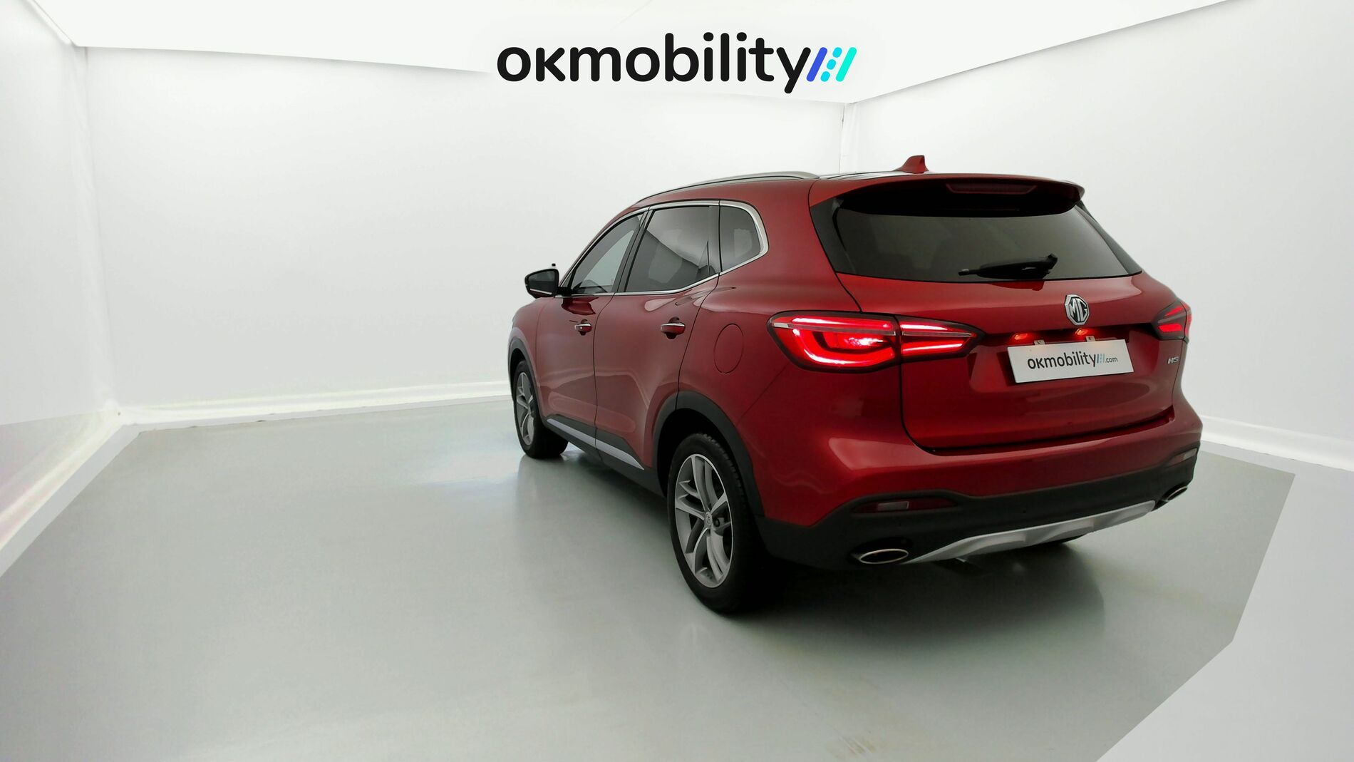 mg hs luxury 1.5 T-GDI 162 AT 2023 red 9