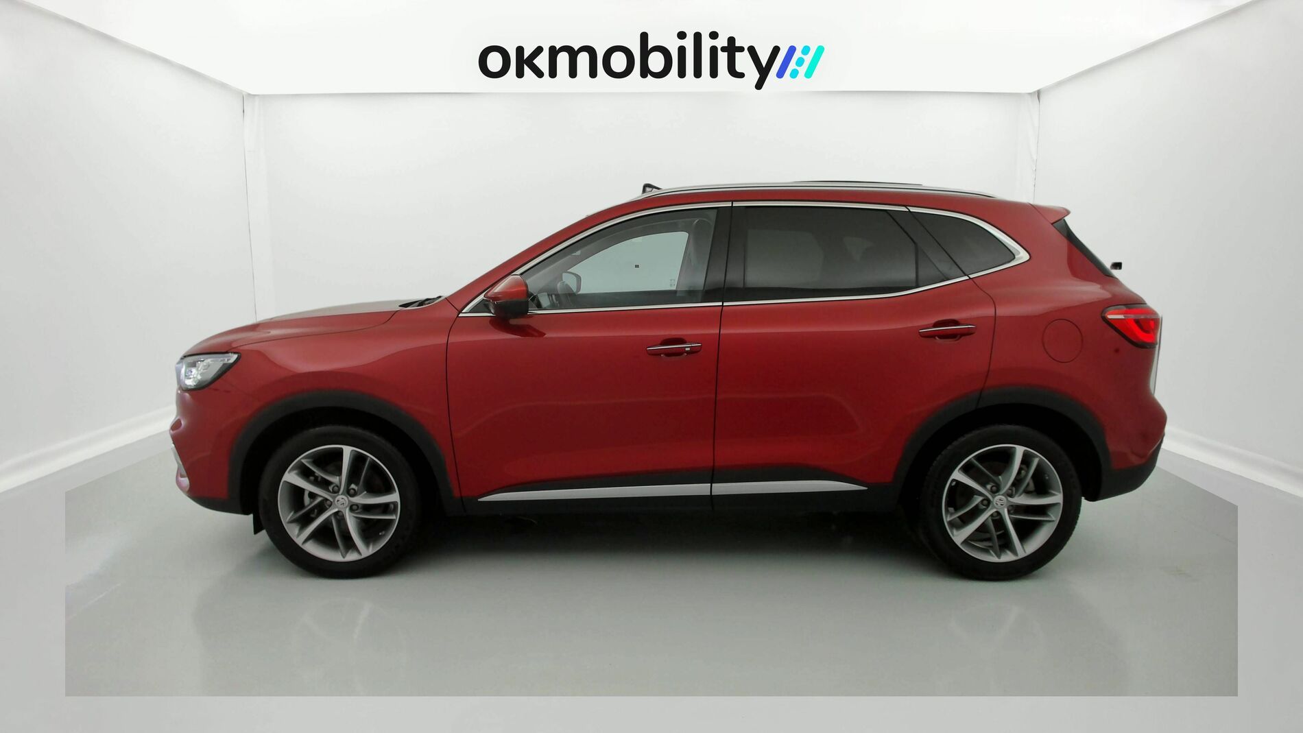 mg hs luxury 1.5 T-GDI 162 2023 diamond red 7