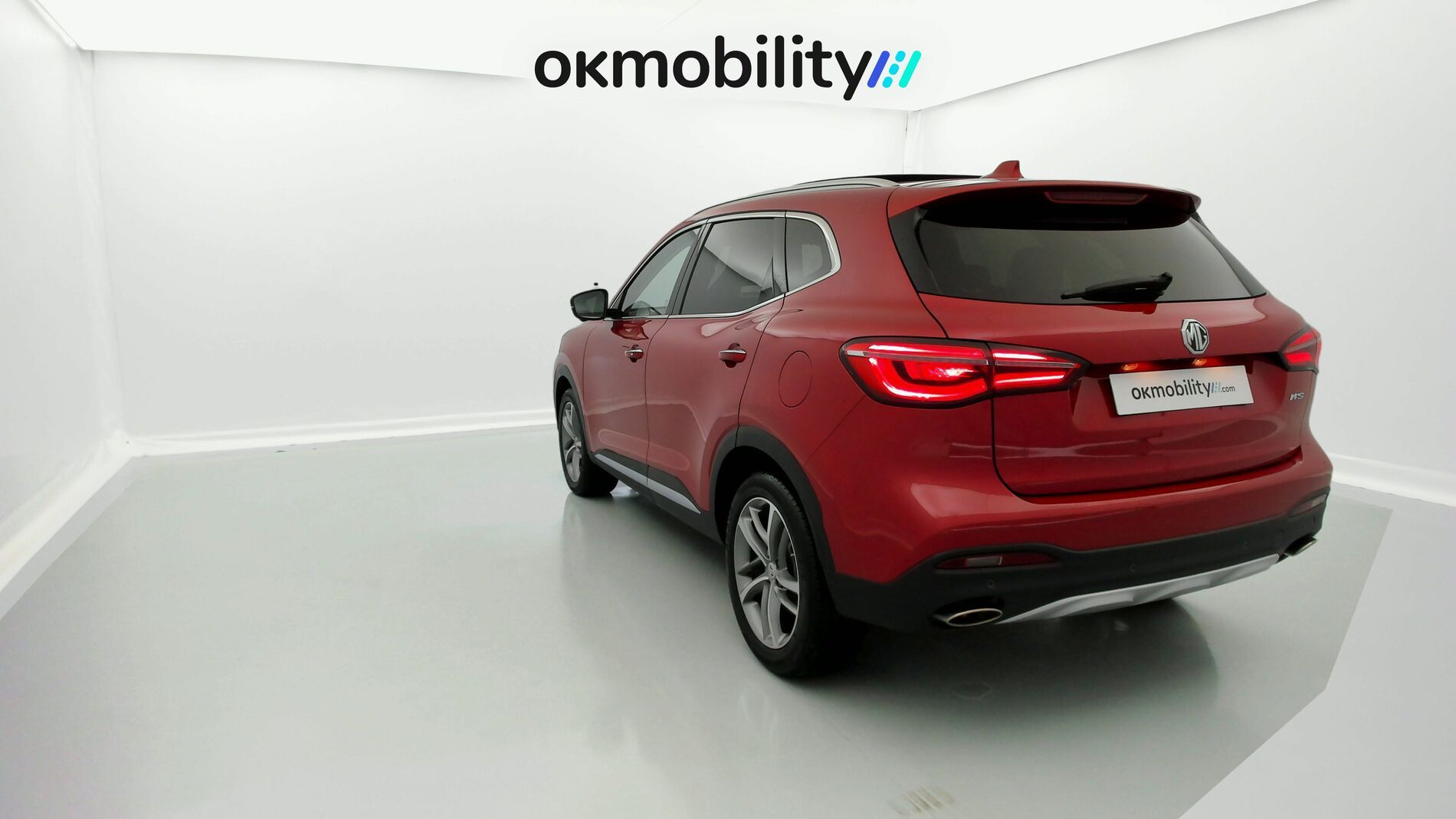 mg hs luxury 1.5 T-GDI 162 2023 diamond red 9