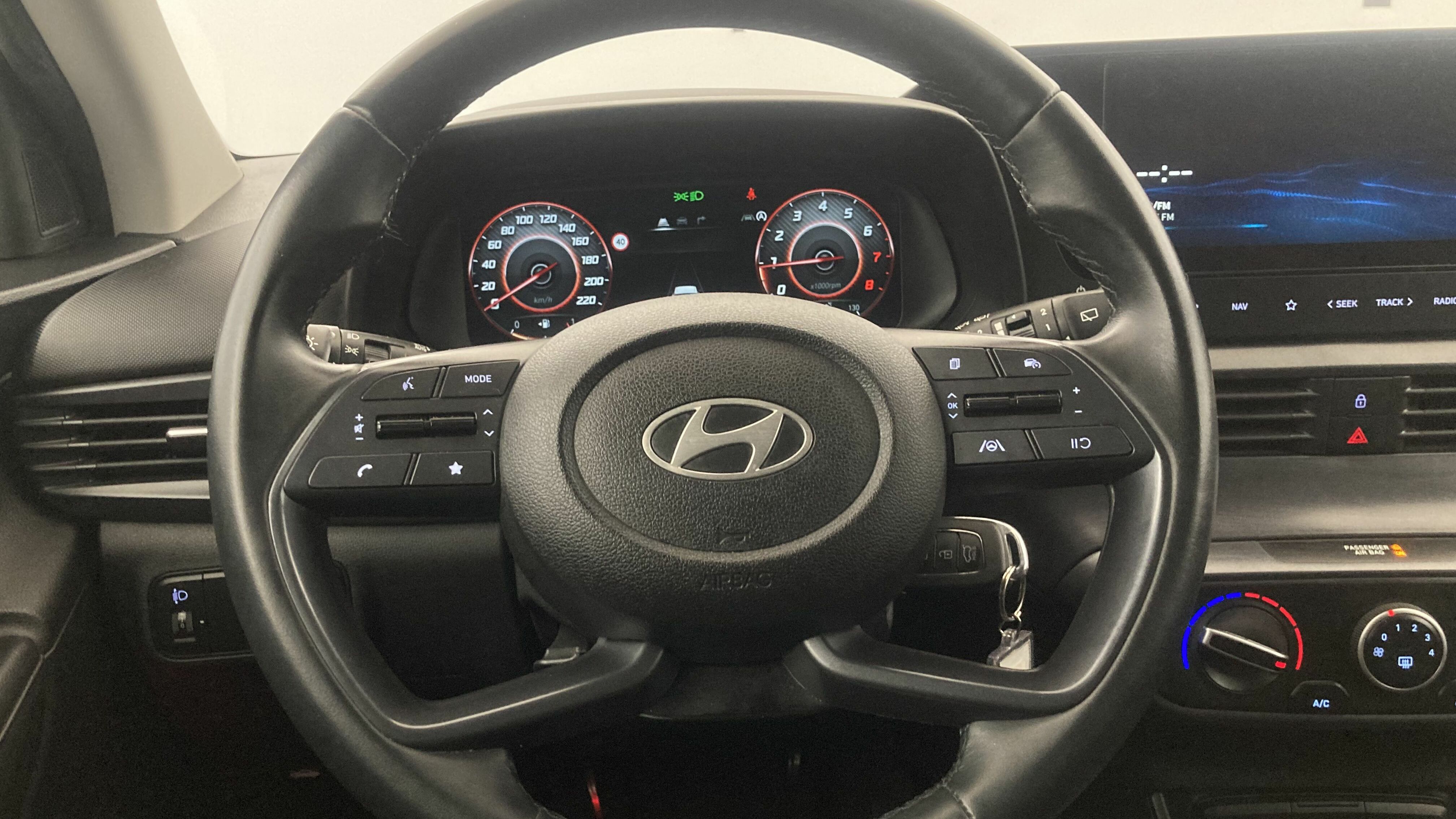 hyundai i20 klass 1.0 TGDI 100 2024 dragon red 16