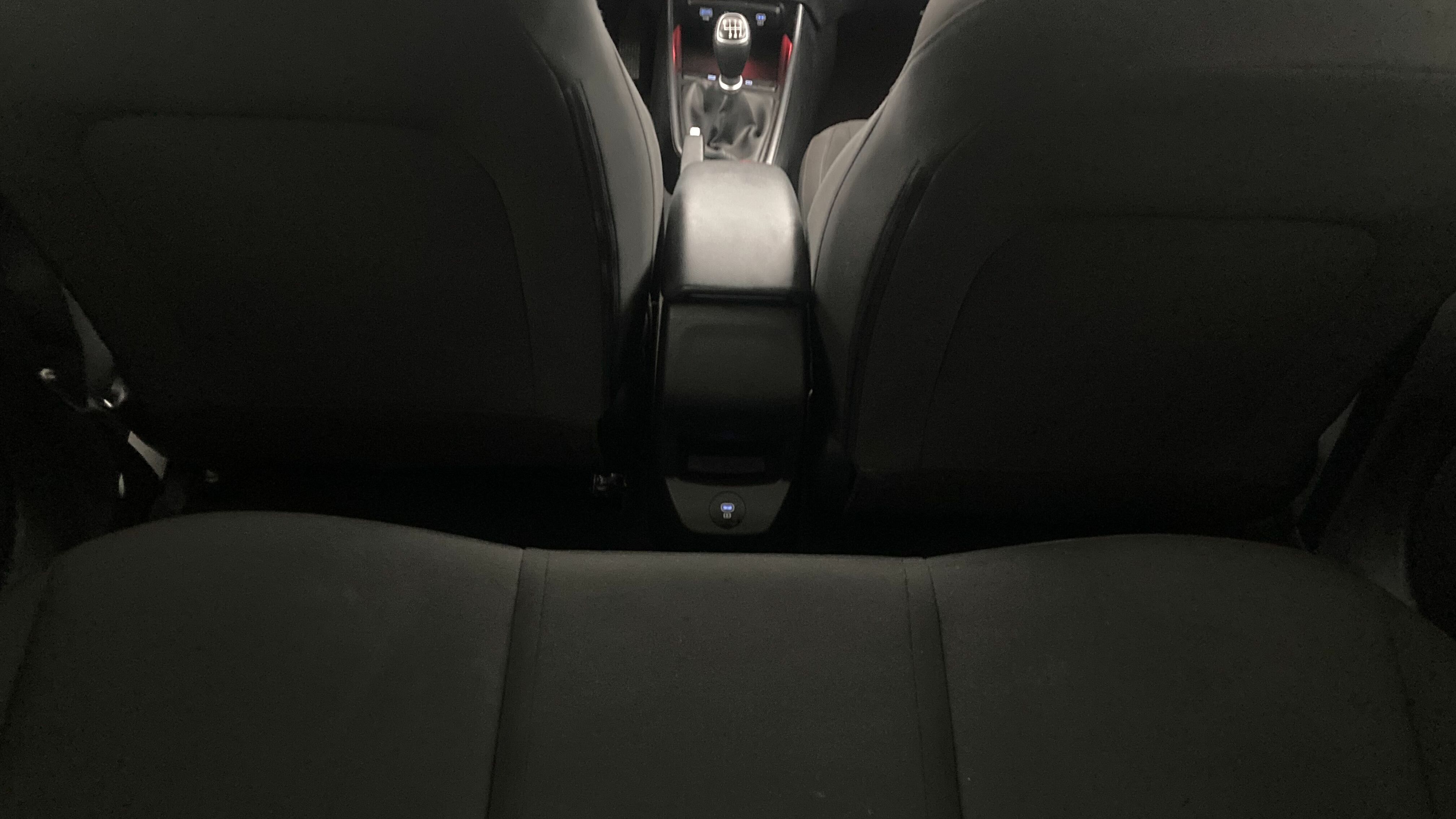 hyundai i20 klass 1.0 TGDI 100 2024 dragon red 21