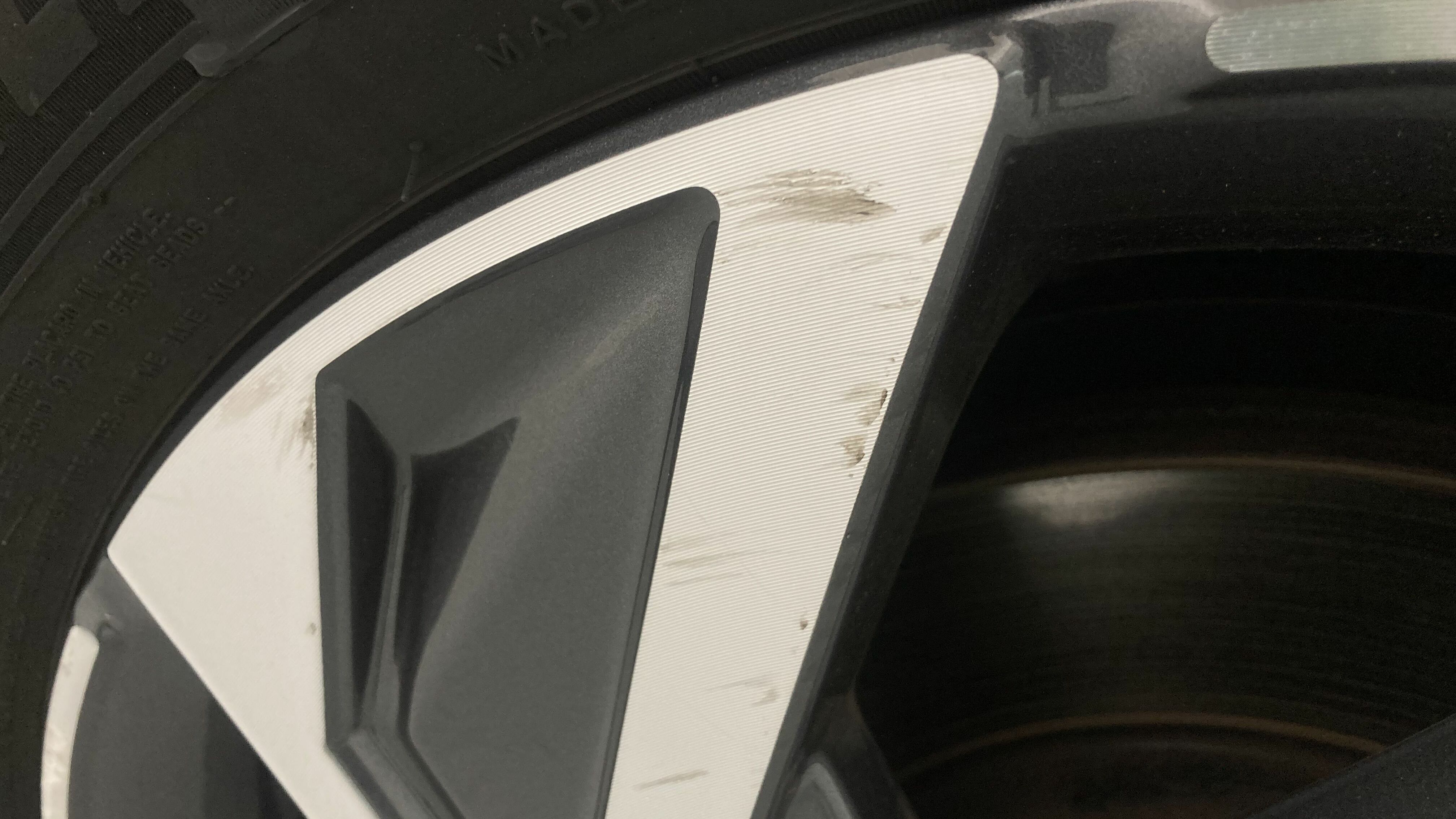 hyundai i20 klass 1.0 TGDI 100 2024 dragon red 31