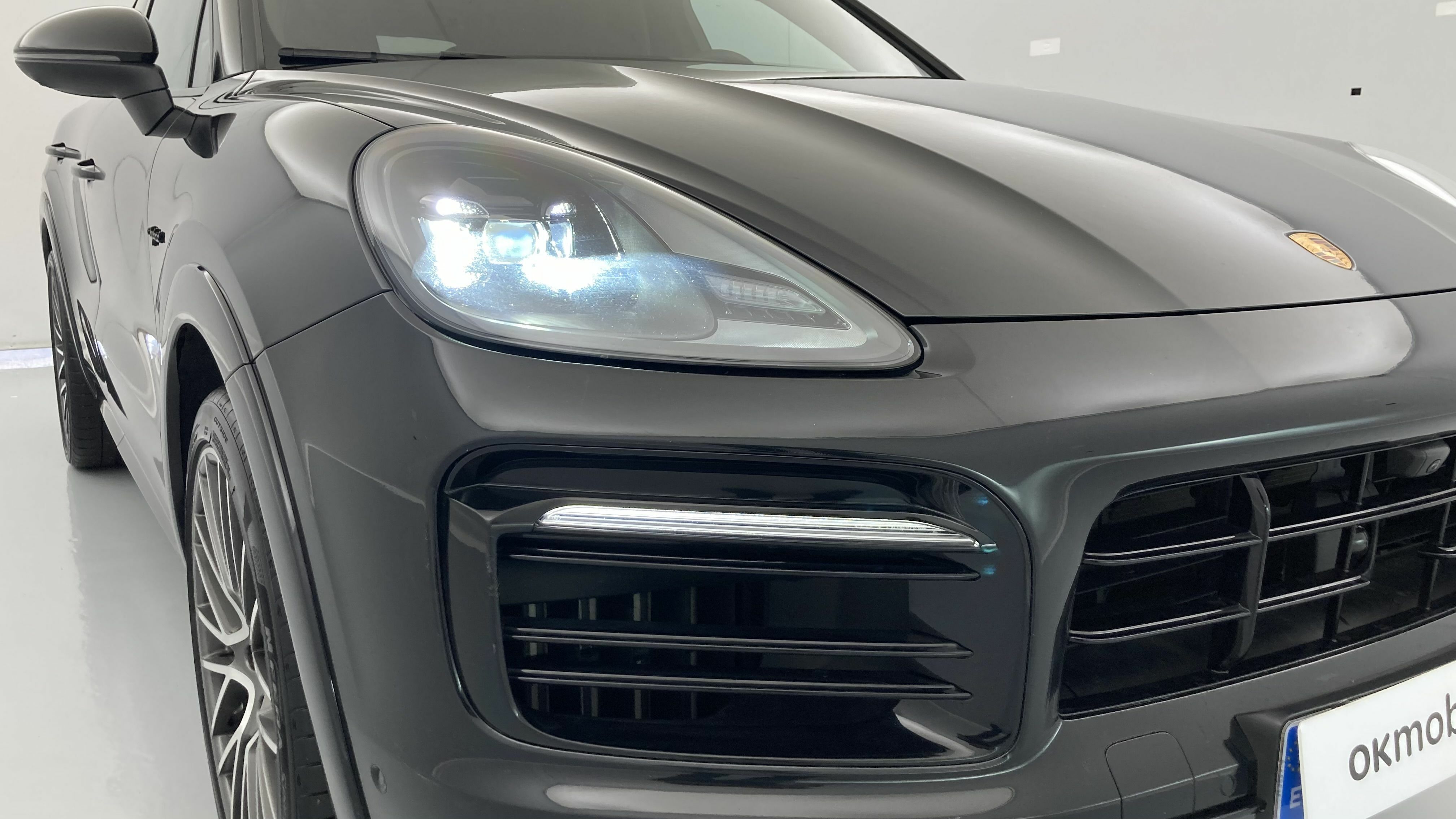 porsche cayenne coupe platinum edition 3.0 E-HYBRID 462 TIPTRONIC 2023 negro cromita metalizado 29