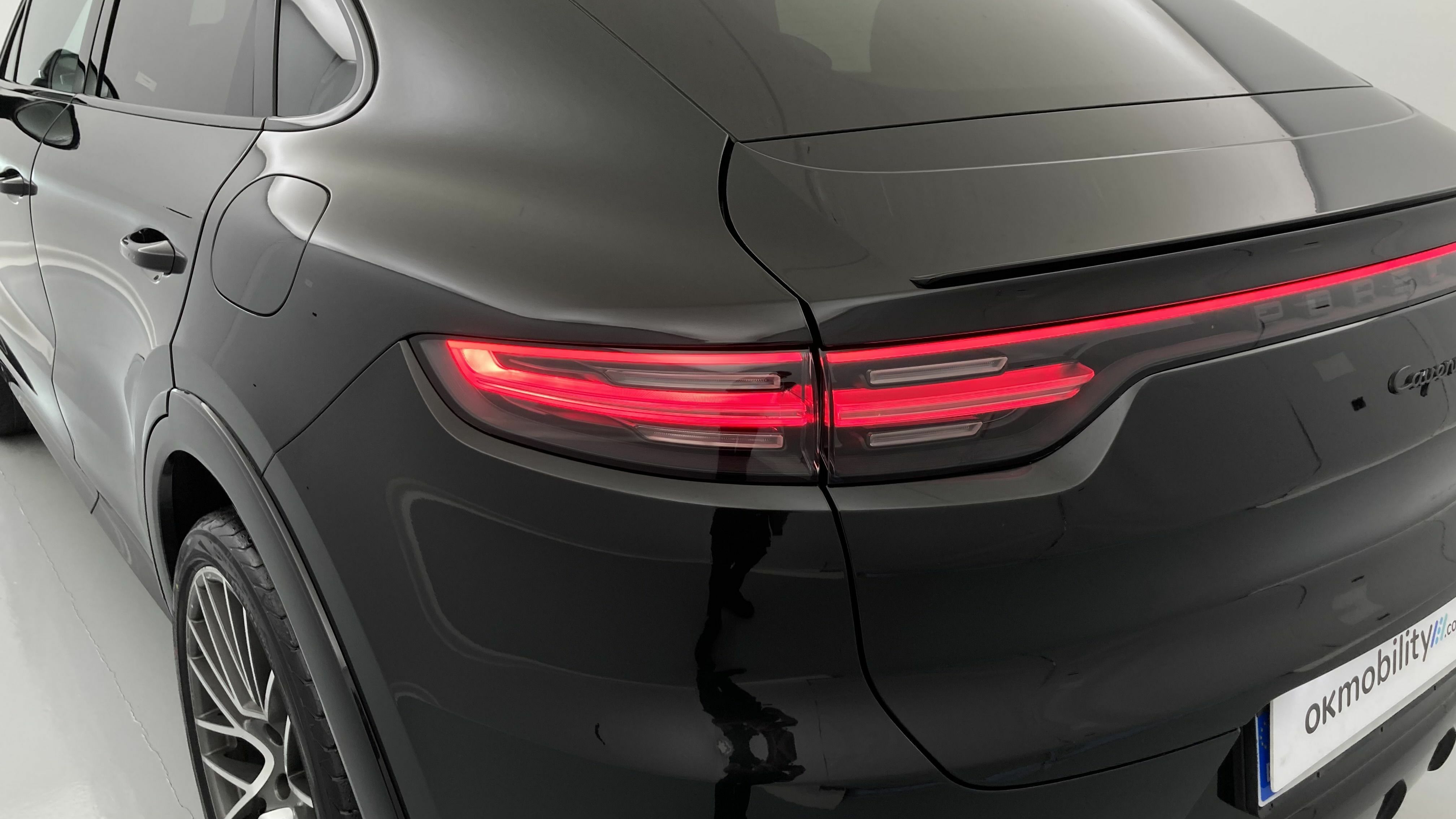 porsche cayenne coupe platinum edition 3.0 E-HYBRID 462 TIPTRONIC 2023 negro cromita metalizado 30
