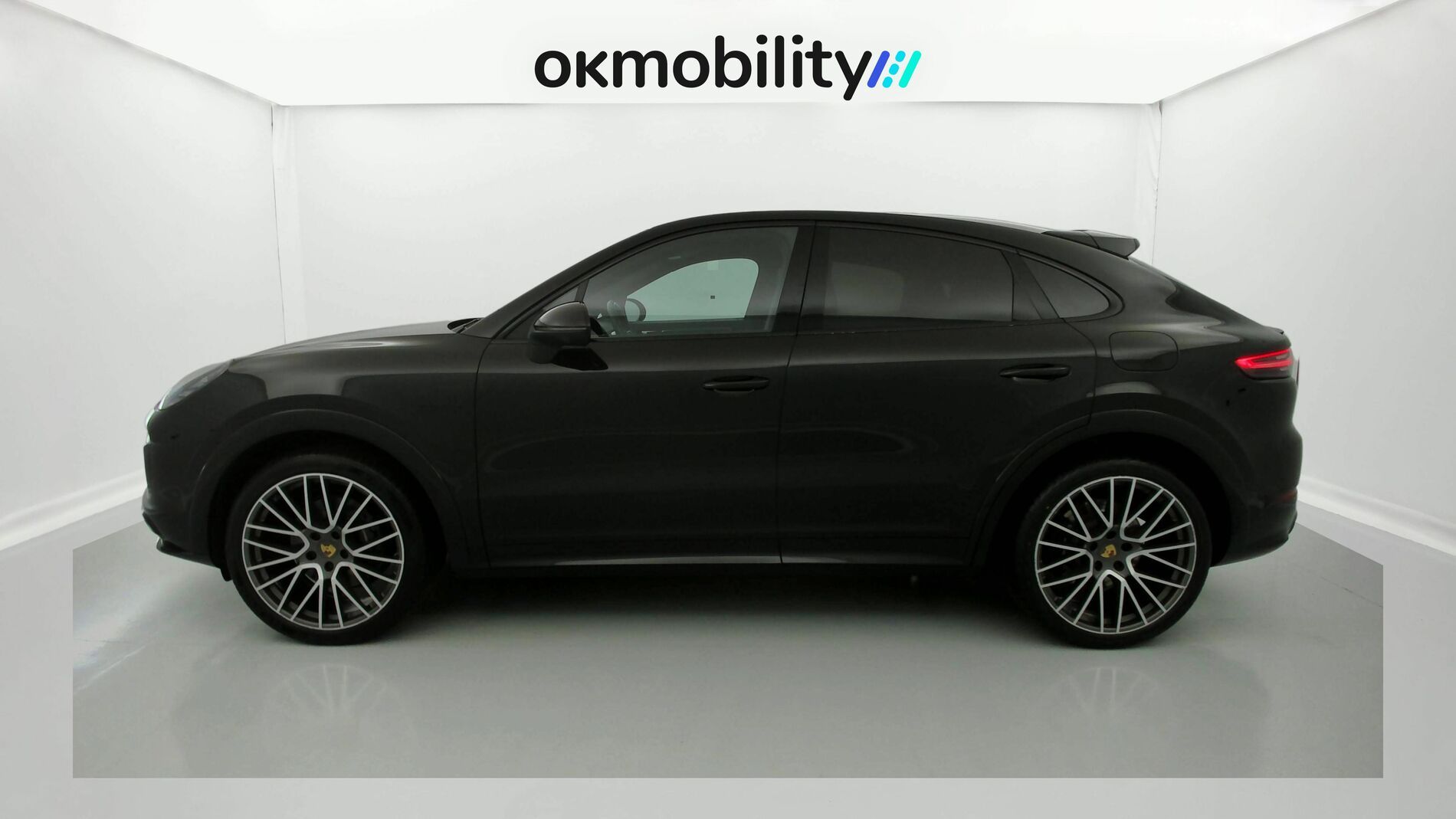 porsche cayenne coupe platinum edition 3.0 E-HYBRID 462 TIPTRONIC 2023 negro cromita metalizado 7