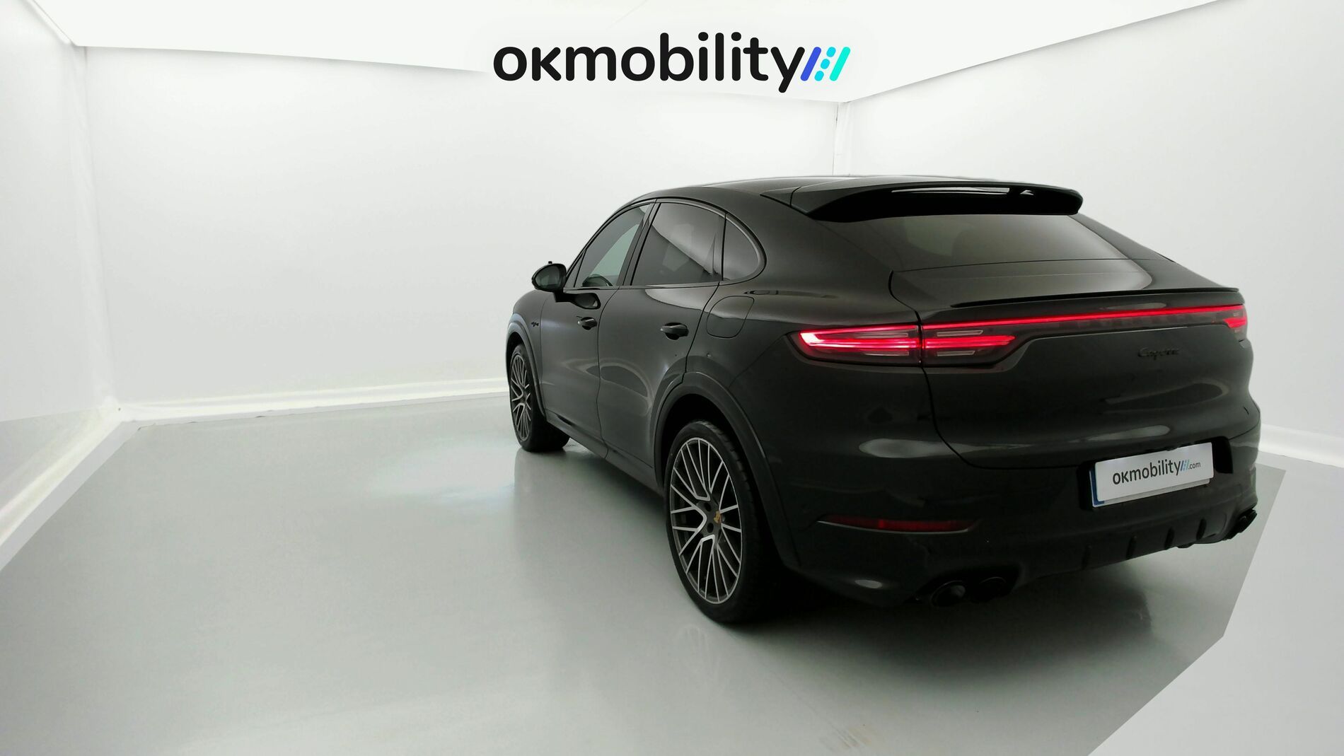 porsche cayenne coupe platinum edition 3.0 E-HYBRID 462 TIPTRONIC 2023 negro cromita metalizado 9