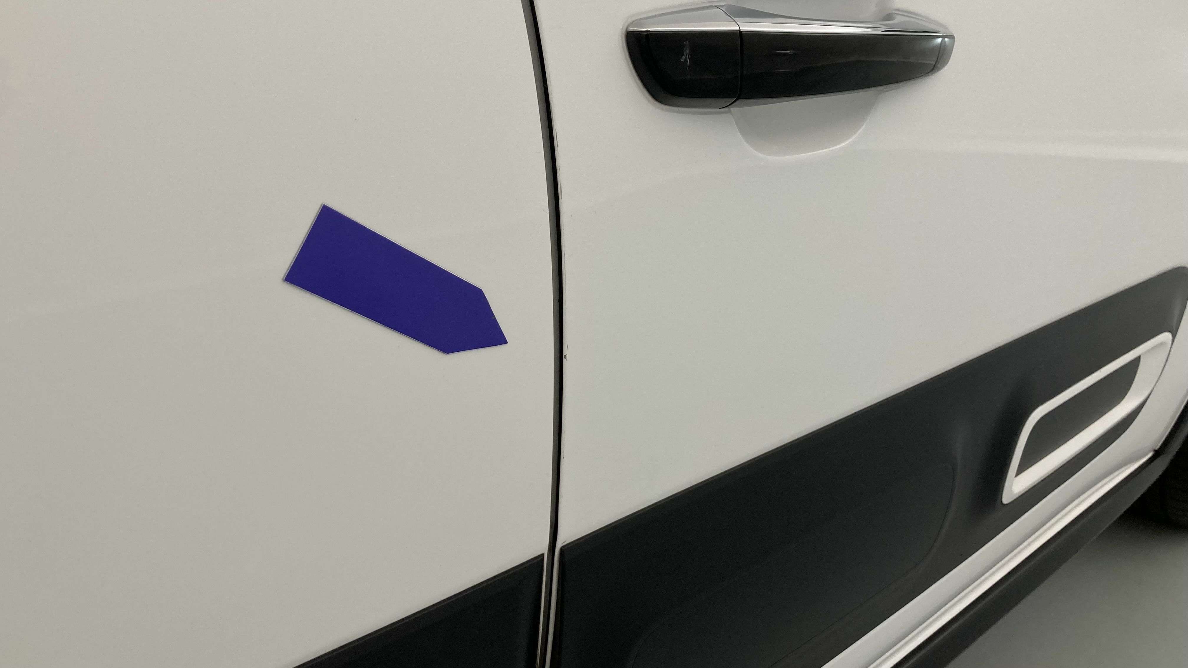 citroen c3 shine 1.2 PURETECH 83 2023 blanco banquise / negro 34