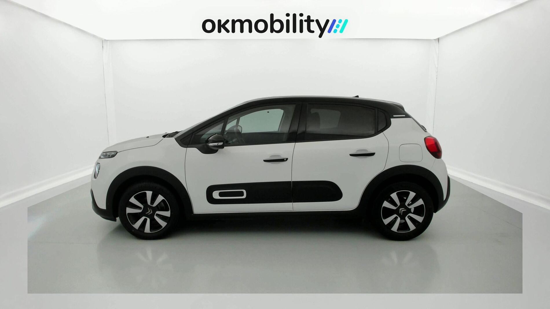 citroen c3 shine 1.2 PURETECH 83 2023 blanco banquise / negro 7