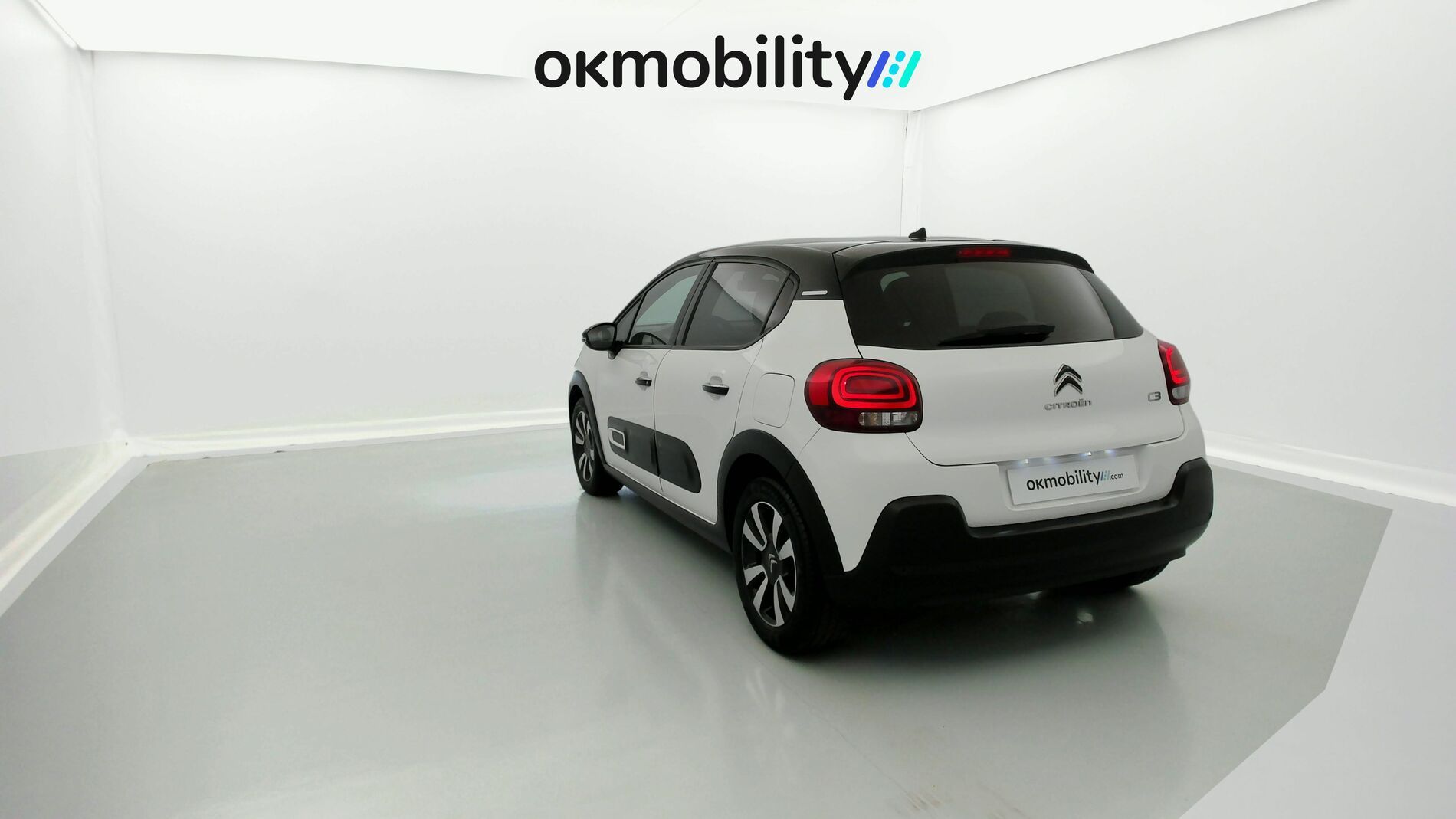 citroen c3 shine 1.2 PURETECH 83 2023 blanco banquise / negro 9