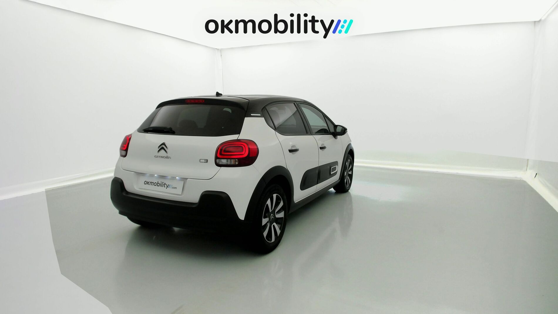 citroen c3 shine 1.2 PURETECH 83 2023 blanco banquise / negro 11