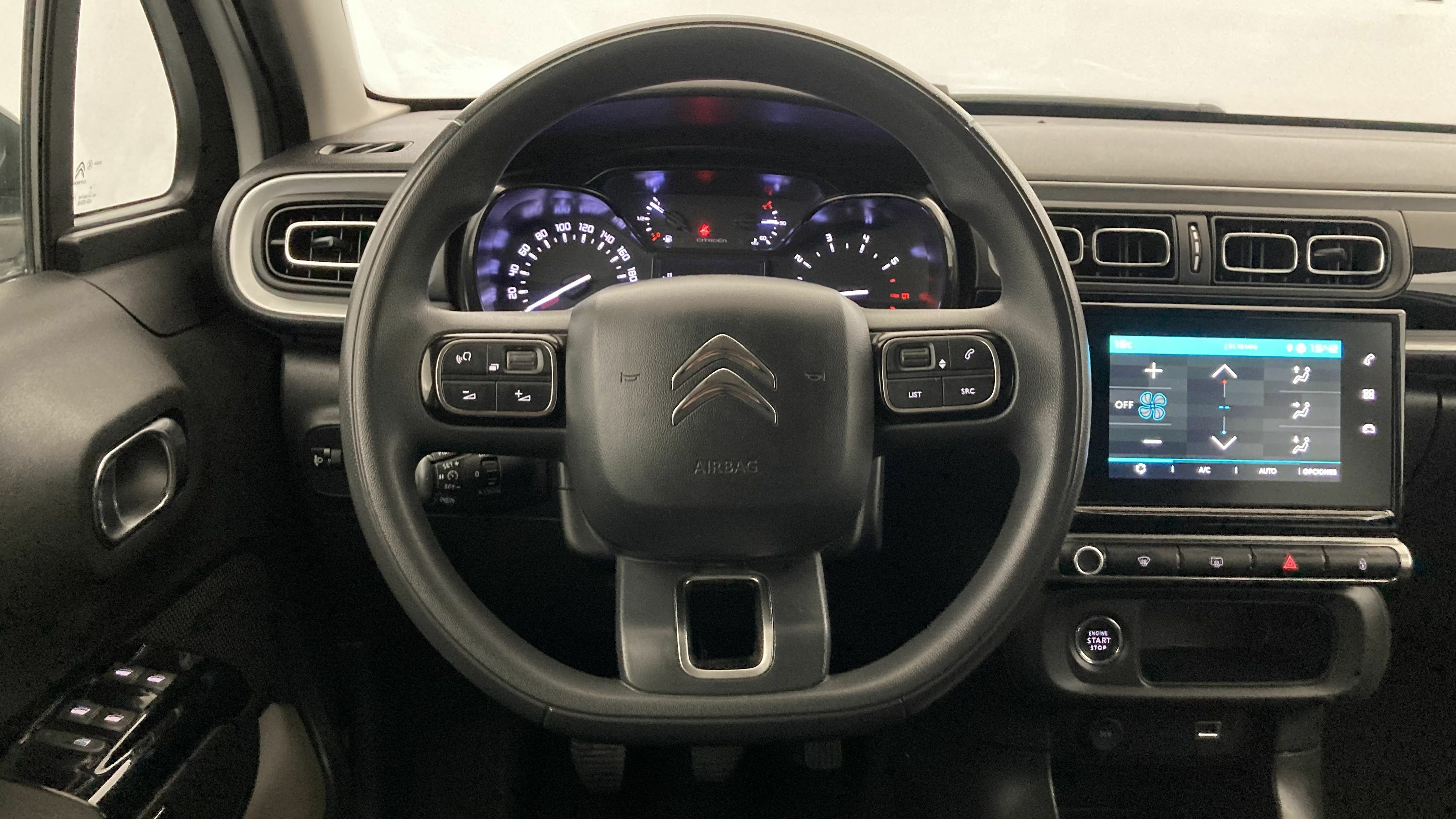 citroen c3 shine 1.2 PURETECH 83 2023 blanco banquise / negro 17